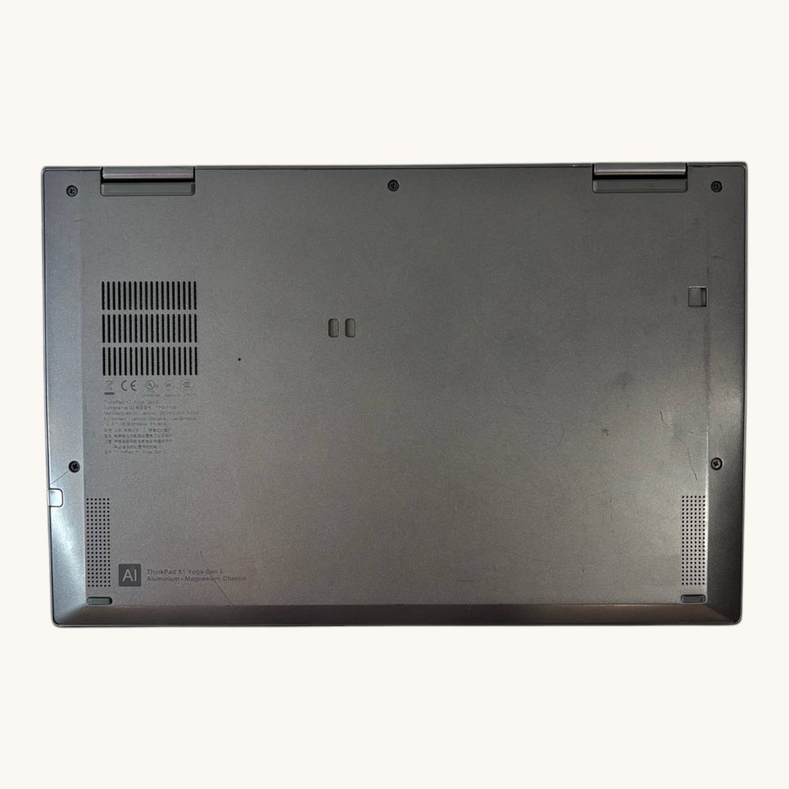 Lenovo ThinkPad X1 Yoga Gen 5 14″ TouchScreen i7-10510U 16GB RAM 256GB SSD