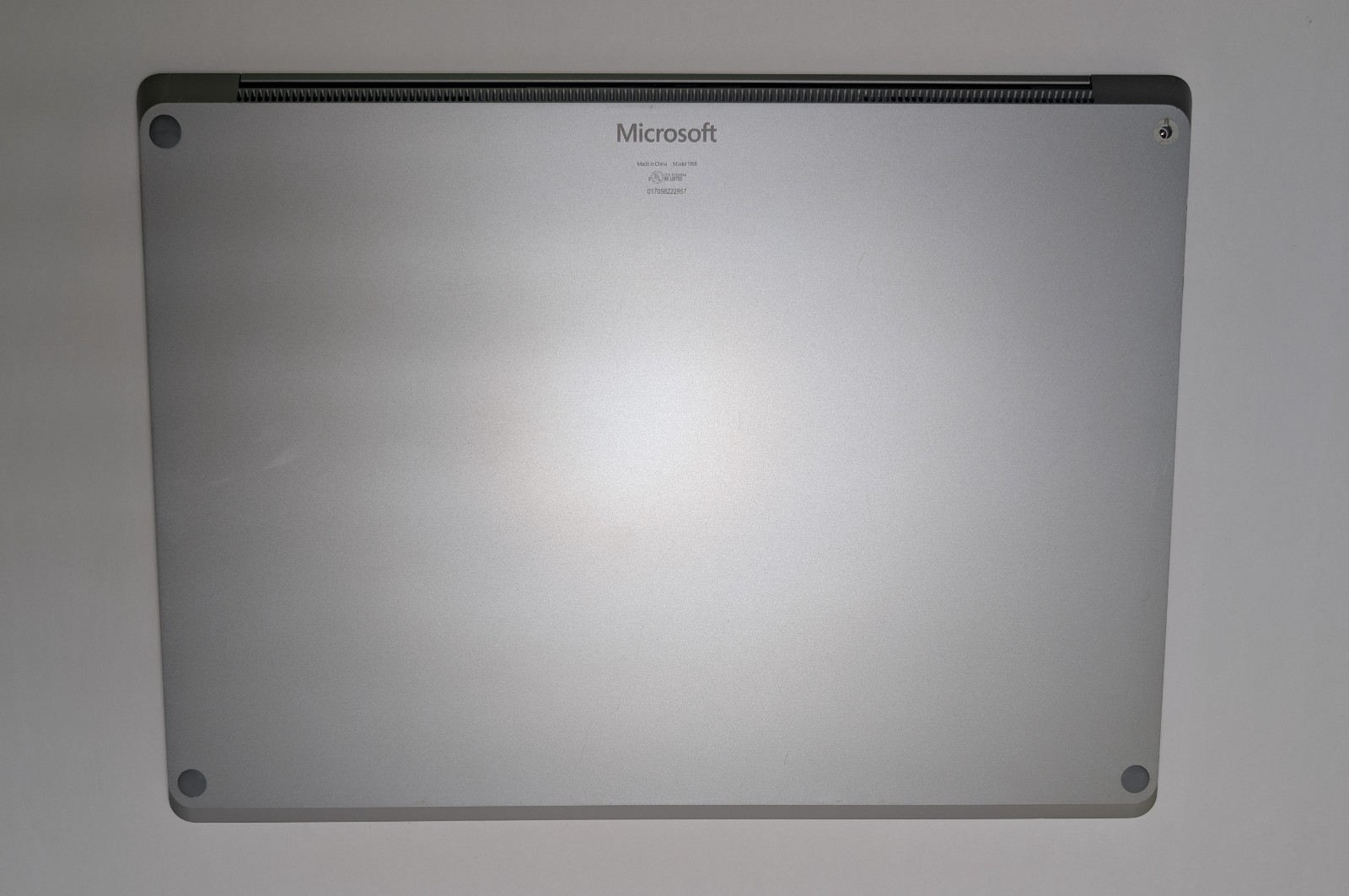Microsoft Surface Laptop 4 1958 Ryzen 5/8GB-256GB SSD/Radeon Graphics Win11~957~