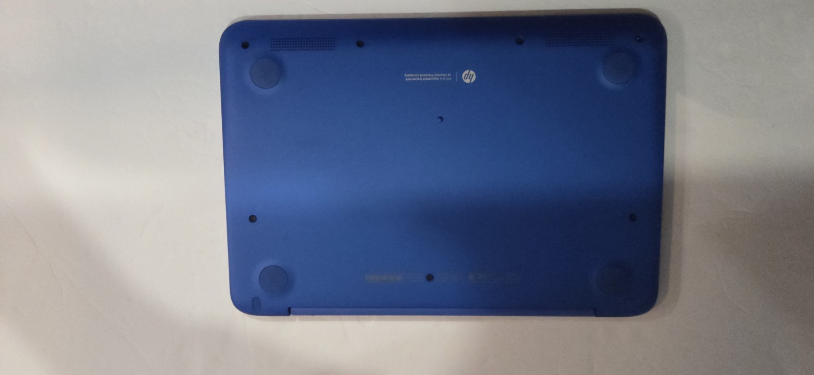 HP Stream 11-d010wm 11.6 inch Notebook Intel Celeron Windows 8.1 Blue Ultra
