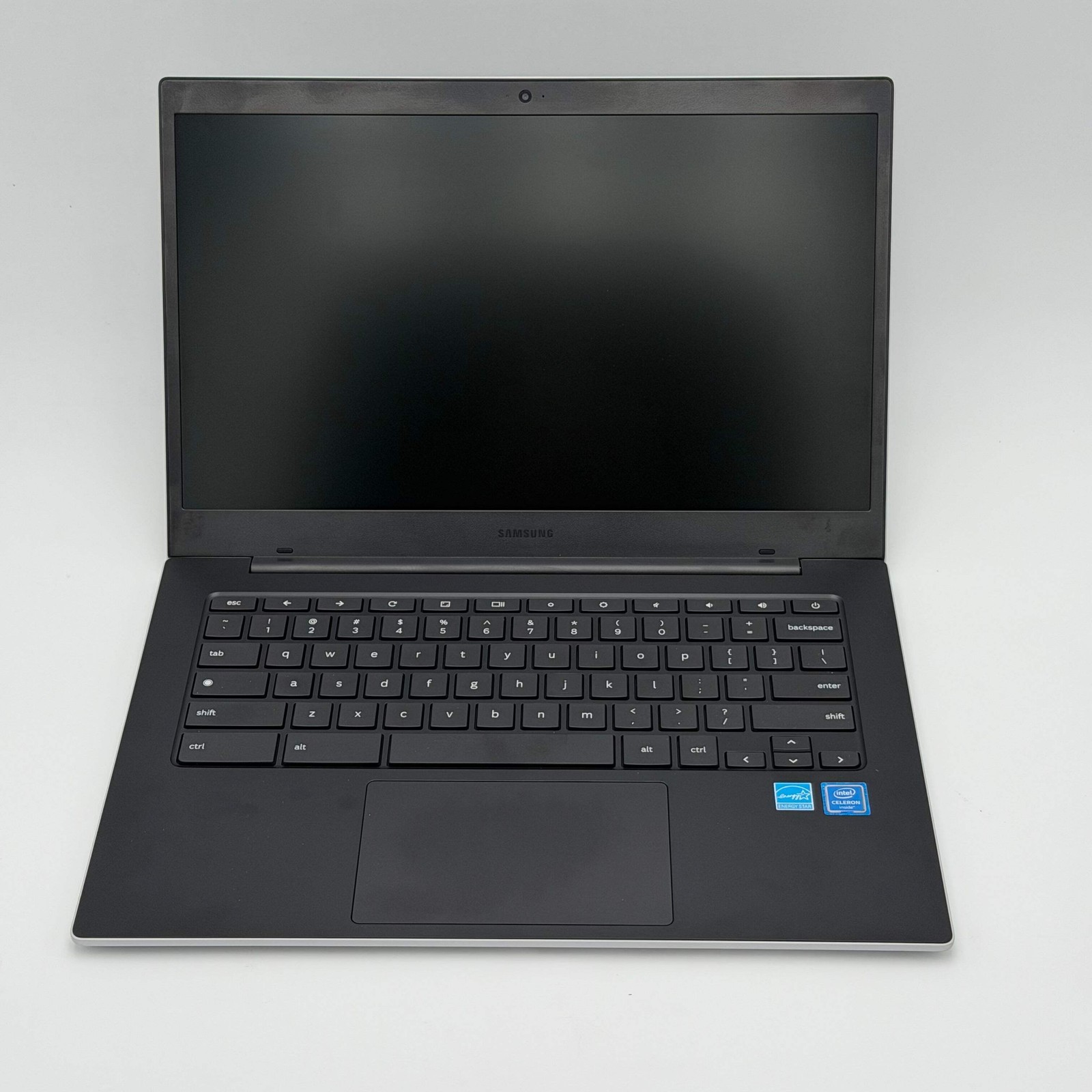 Samsung Chromebook XE345XDA 14″ Intel Celeron 4GB RAM 32GB Silver + Charger – Go