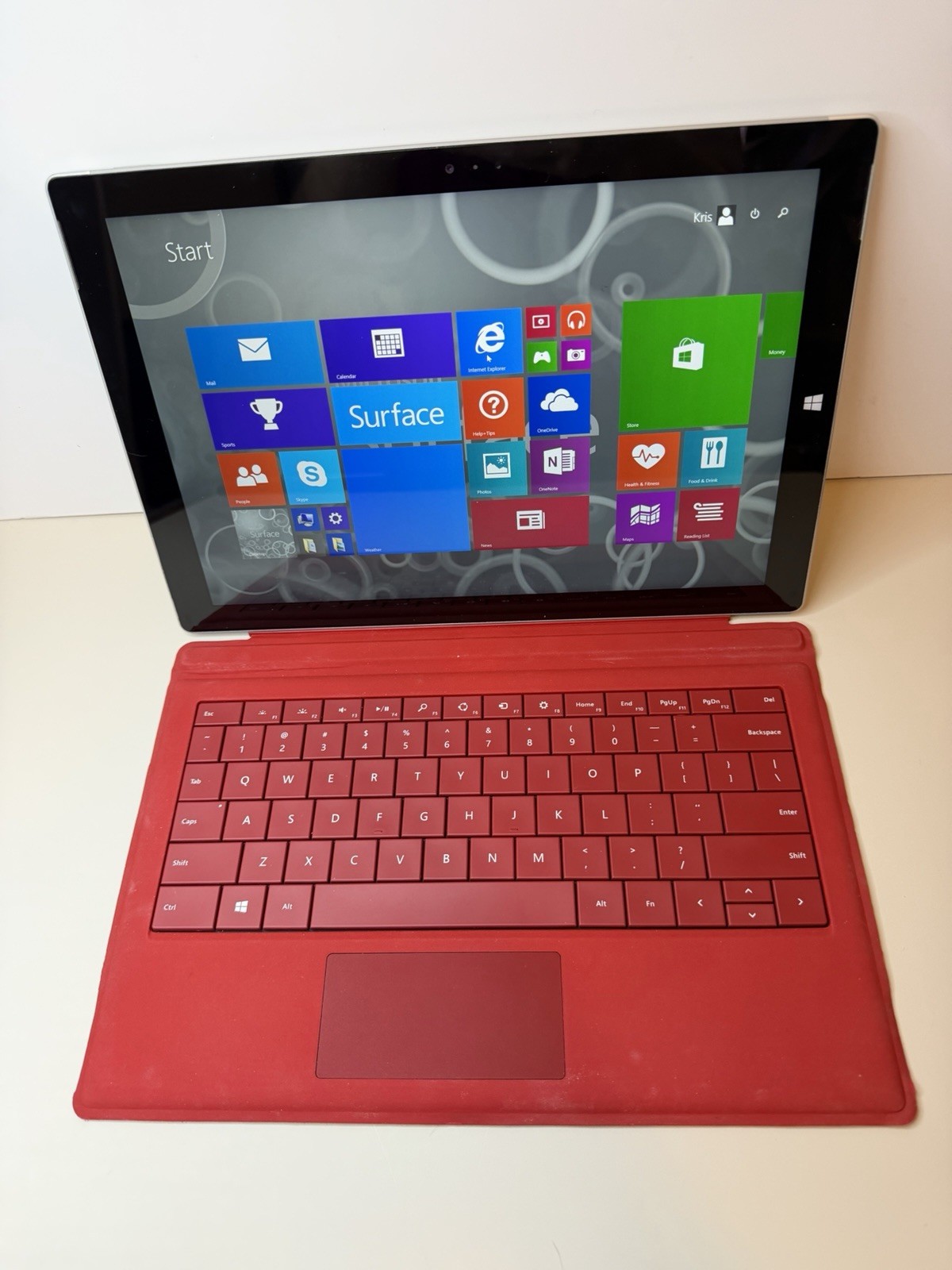 Microsoft Surface Pro 3 13.5″ Touch i3-4020Y 1.50GHz 4GB RAM 64GB SSD W/Keyboard