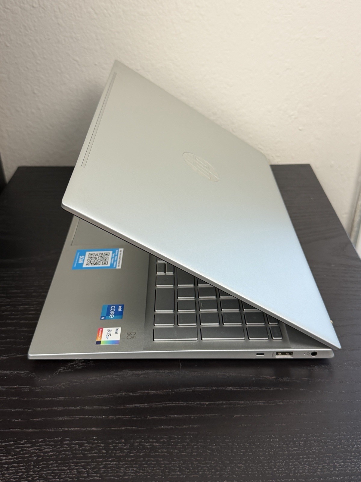HP Pavilion x360 / i5 11th Gen / No RAM / No Drive or OS / No AC / TESTED