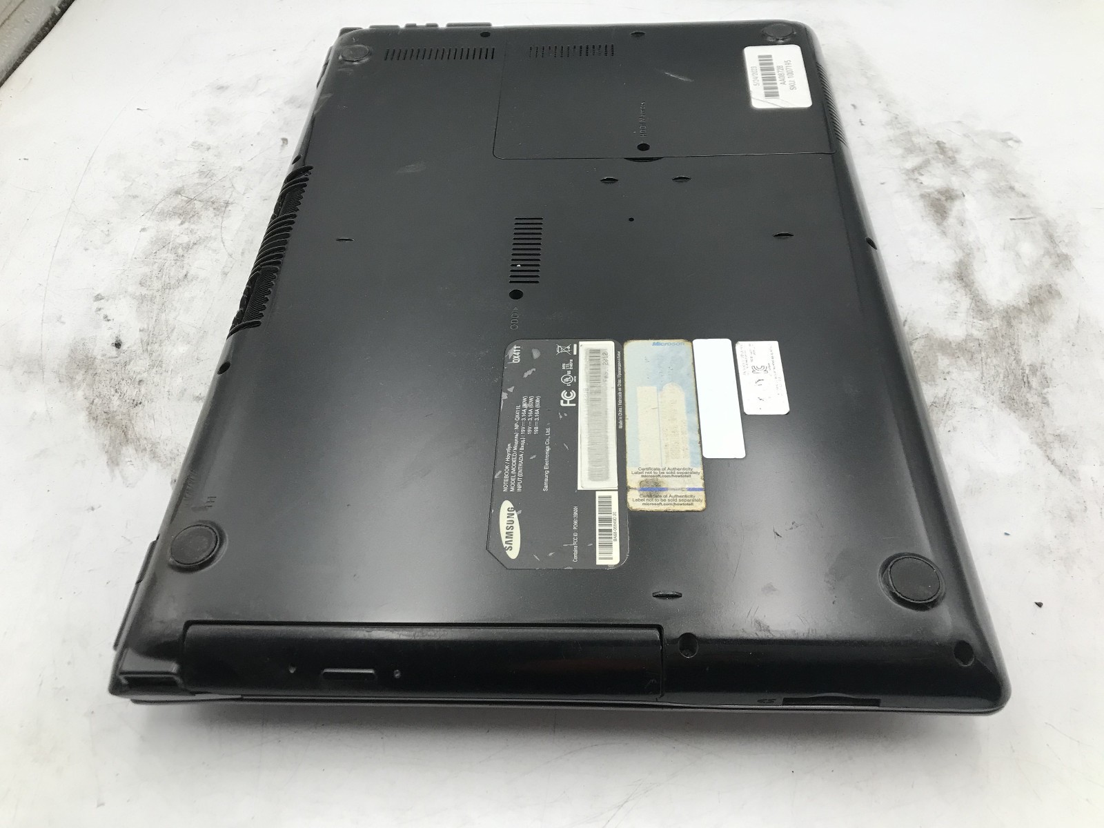 SAMSUNG NP QX411L – FOR PARTS/REPAIR – INTEL I5 2430M – NO RAM -READ DESCRIP- BB