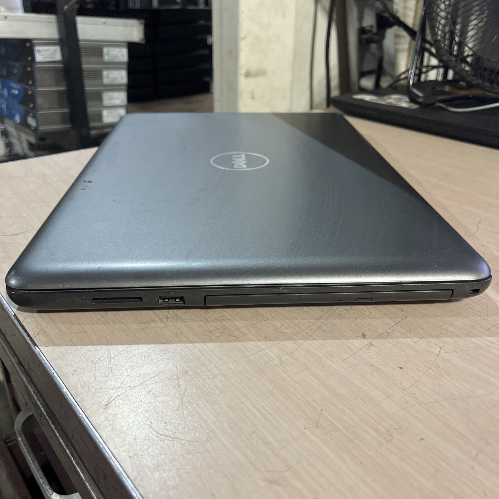 DELL INSPIRON P66F INTEL CORE I3 7TH GEN 8GB RAM NO HD