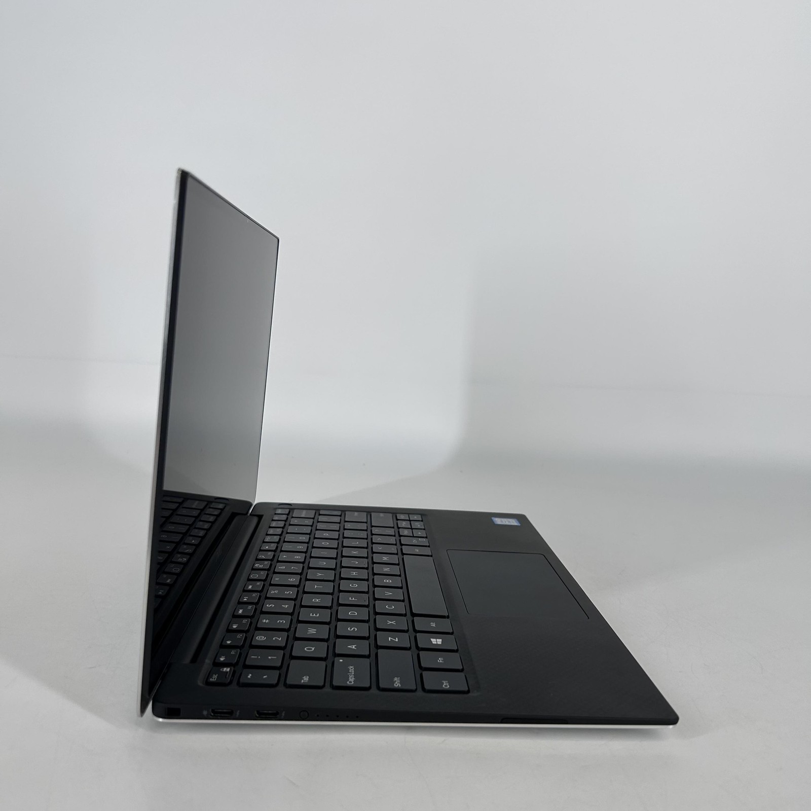 Dell XPS 13 9380 Gray 4K TOUCH i7-8565U 1.80GHz 16GB RAM 2TB SSD Very Good