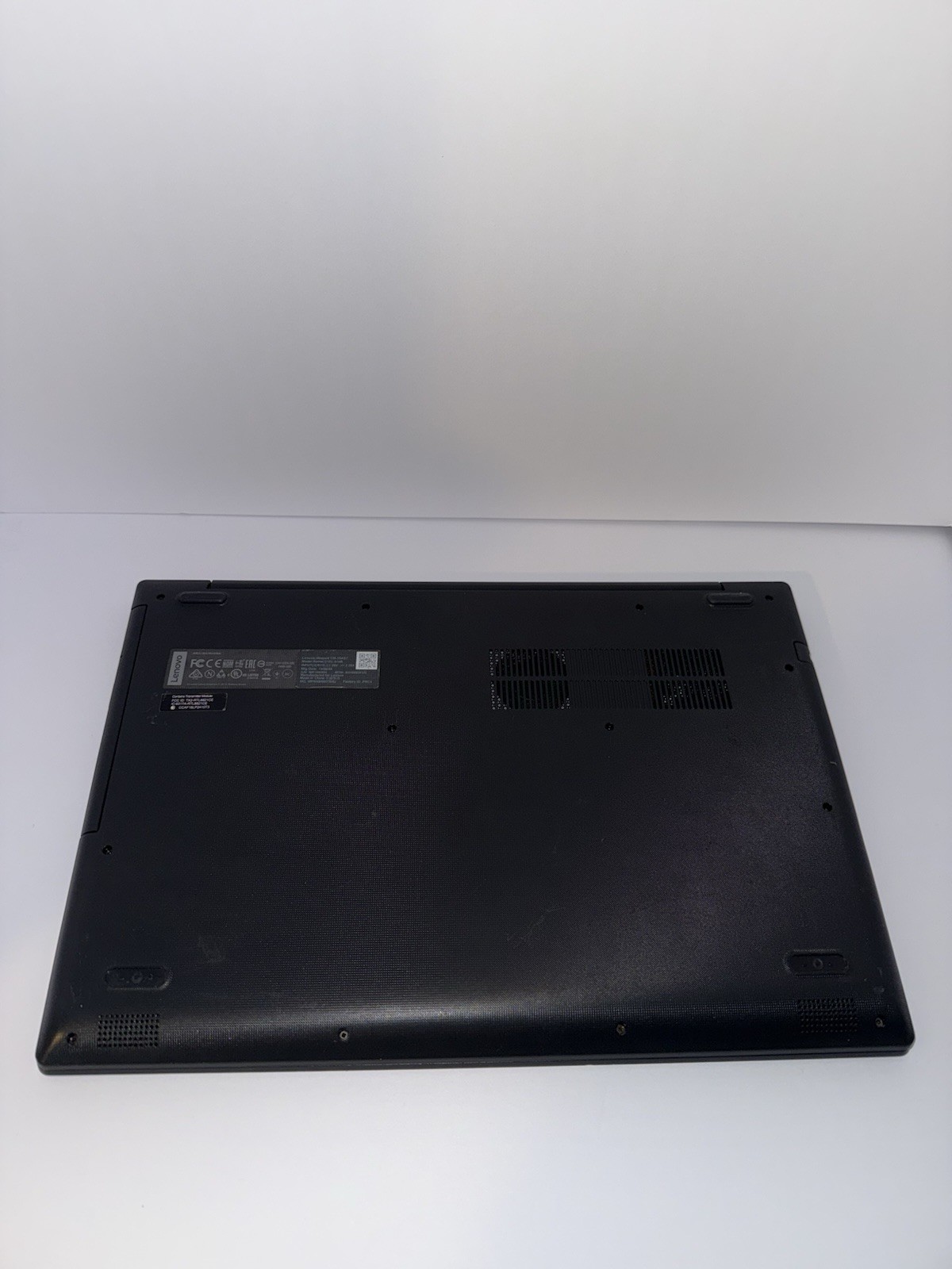 Lenovo IdeaPad 130-15AST 15.6 inch (128GB,AMD A9-9425, 4GB) Laptop – Black