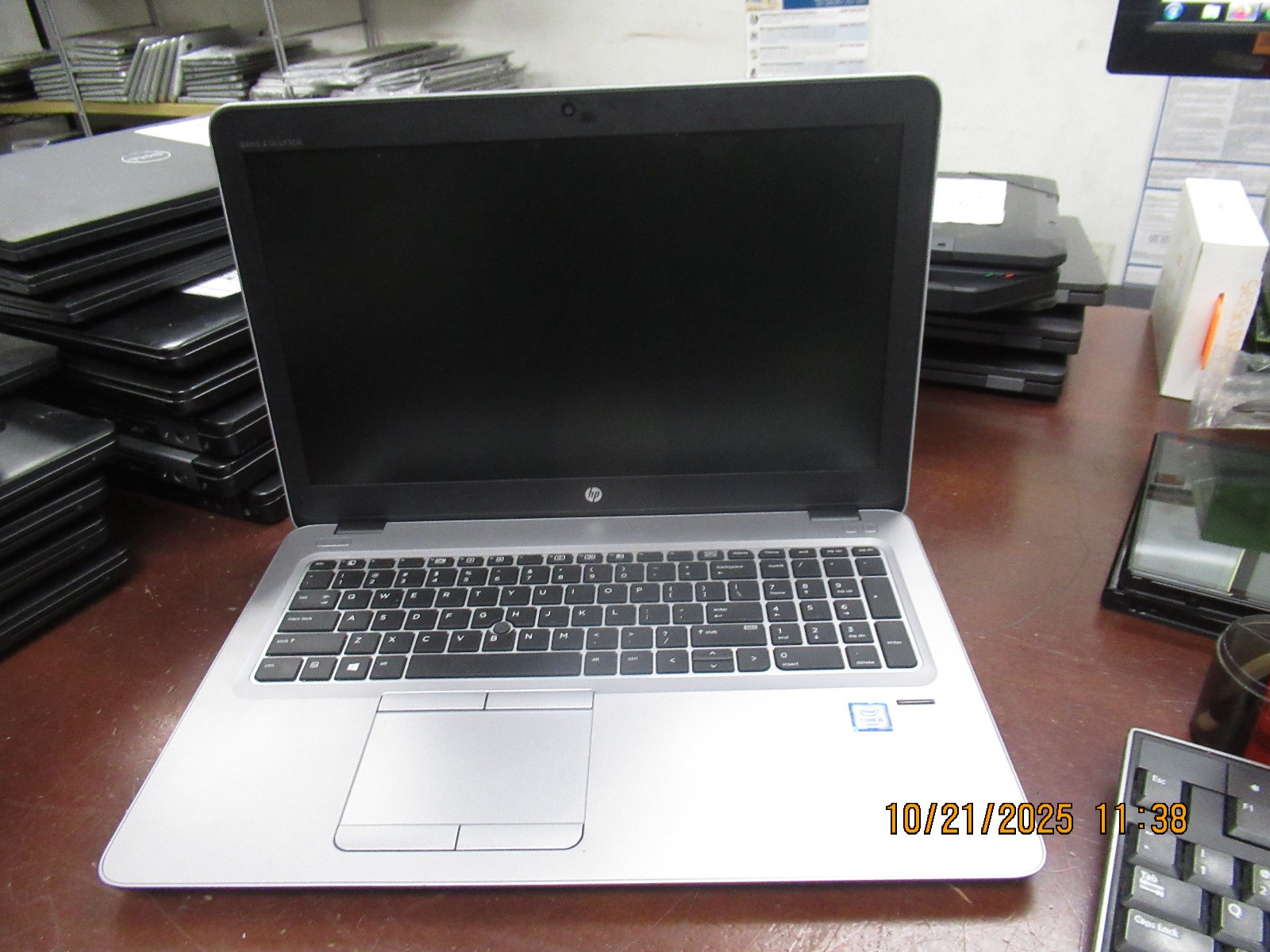 HP EliteBook 850 G3 15.6″ i5 6200U 2.30GHz 16GB 128GB M2SSD Laptop +AC [NO OS]