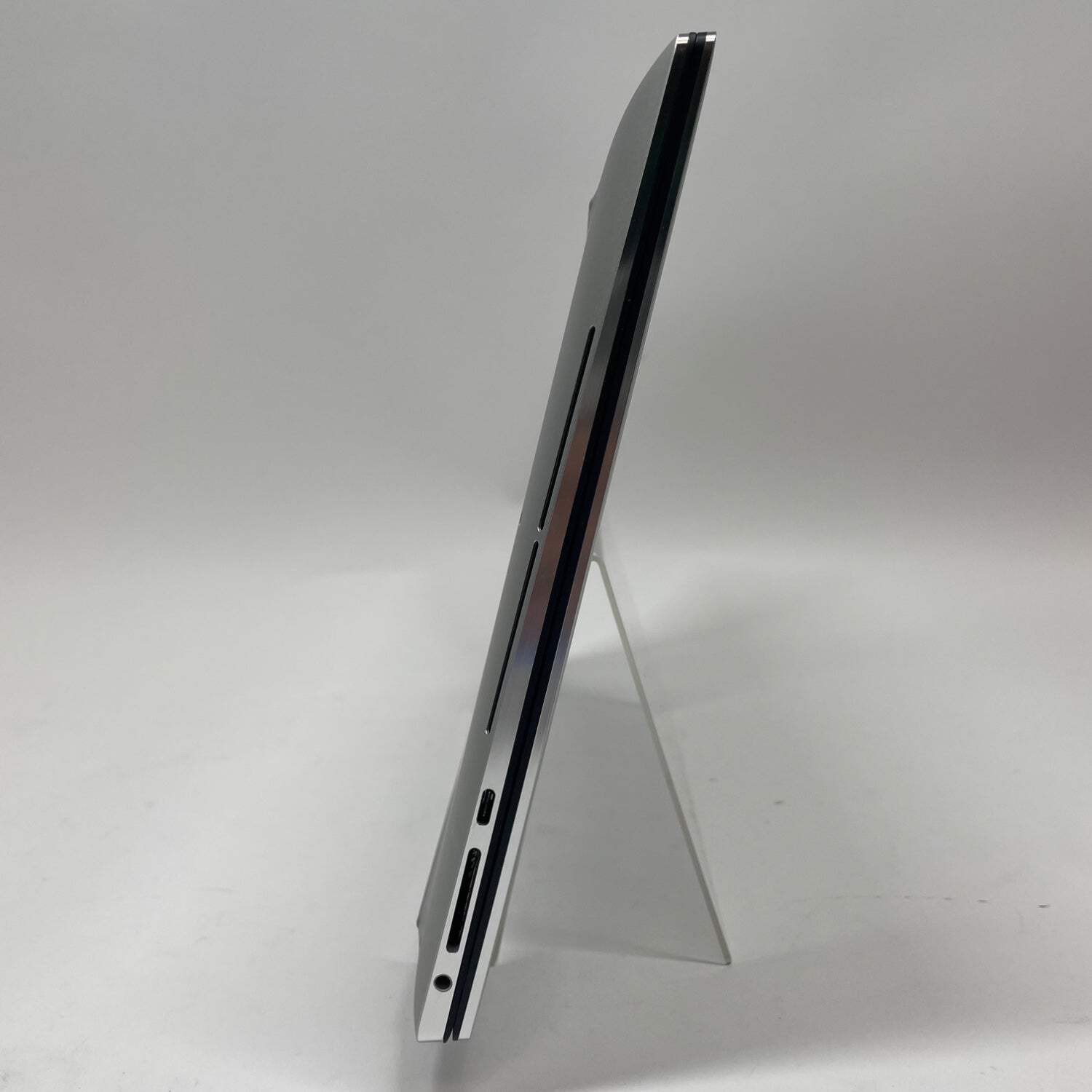 Dell XPS 9530 15.6″ i7-13700H 2.4GHz 16GB RAM 512GB SSD Intel Arc A370M