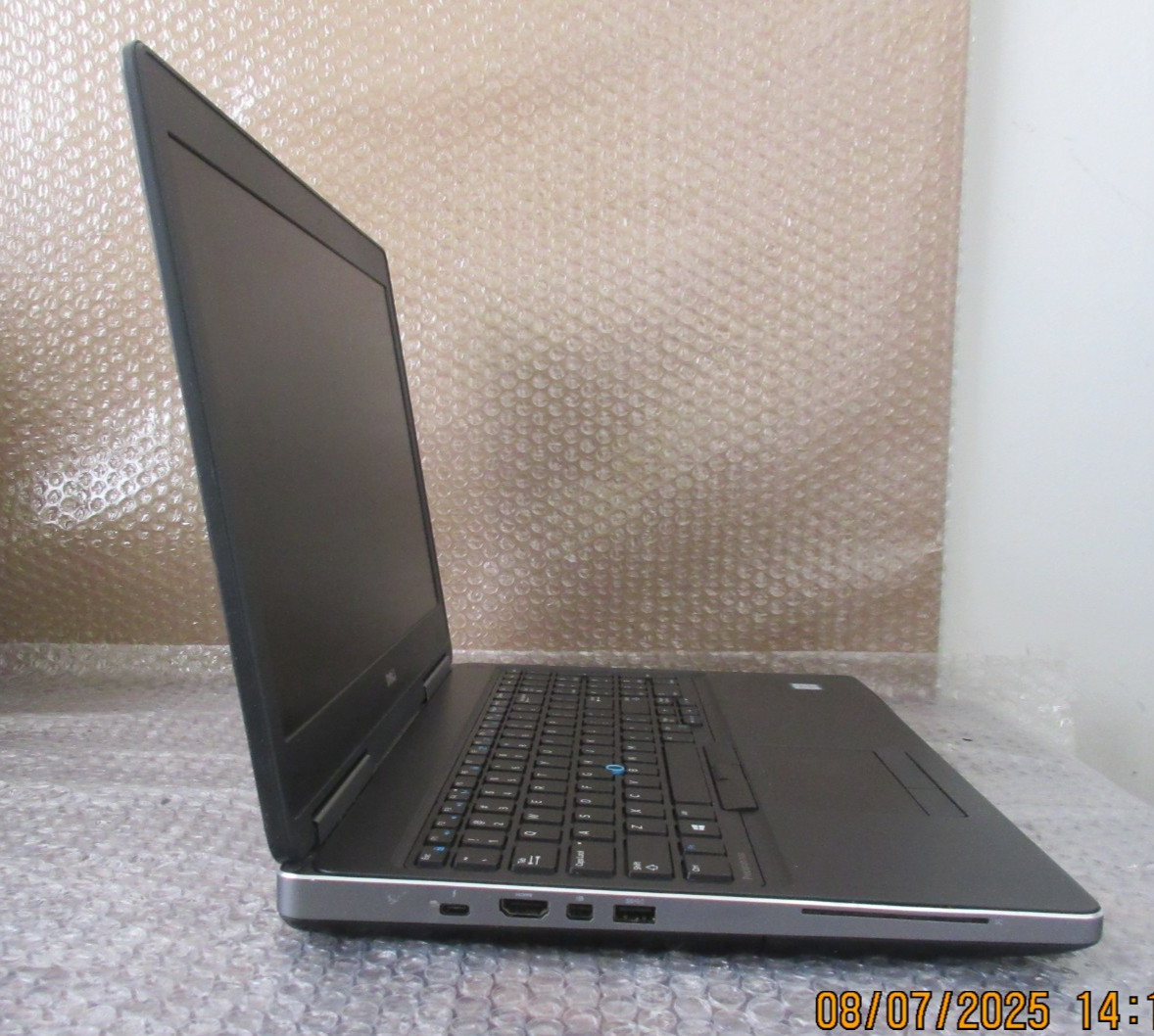 Dell Precision 7520 8GB RAM, i5 -7300HQ, 2.50GHz, 256GB SSD With Windows 10 Pro