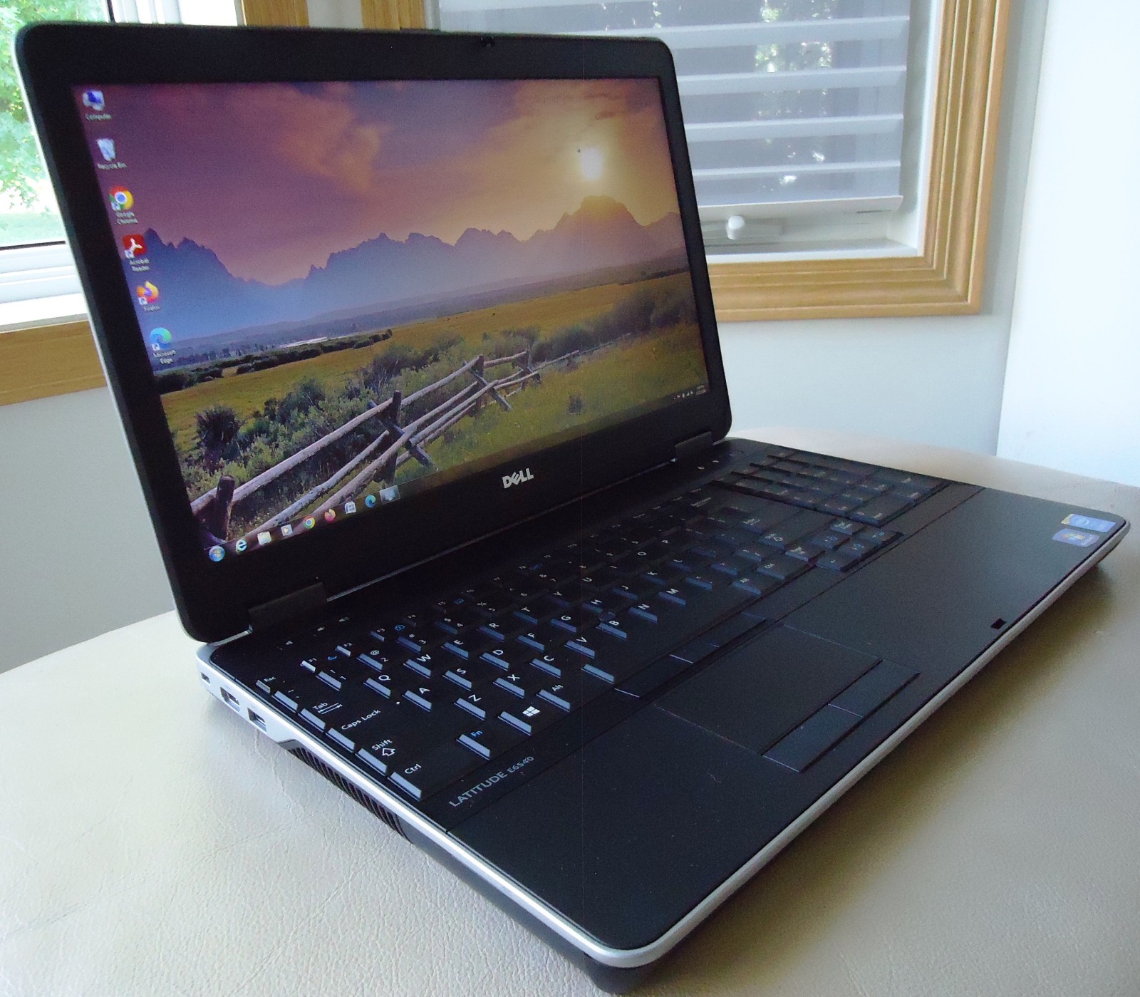 Dell Latitude E6540 Core i7-4810MQ 15.4 8GB 2.80GHz 500GB Windows 10 MS Office