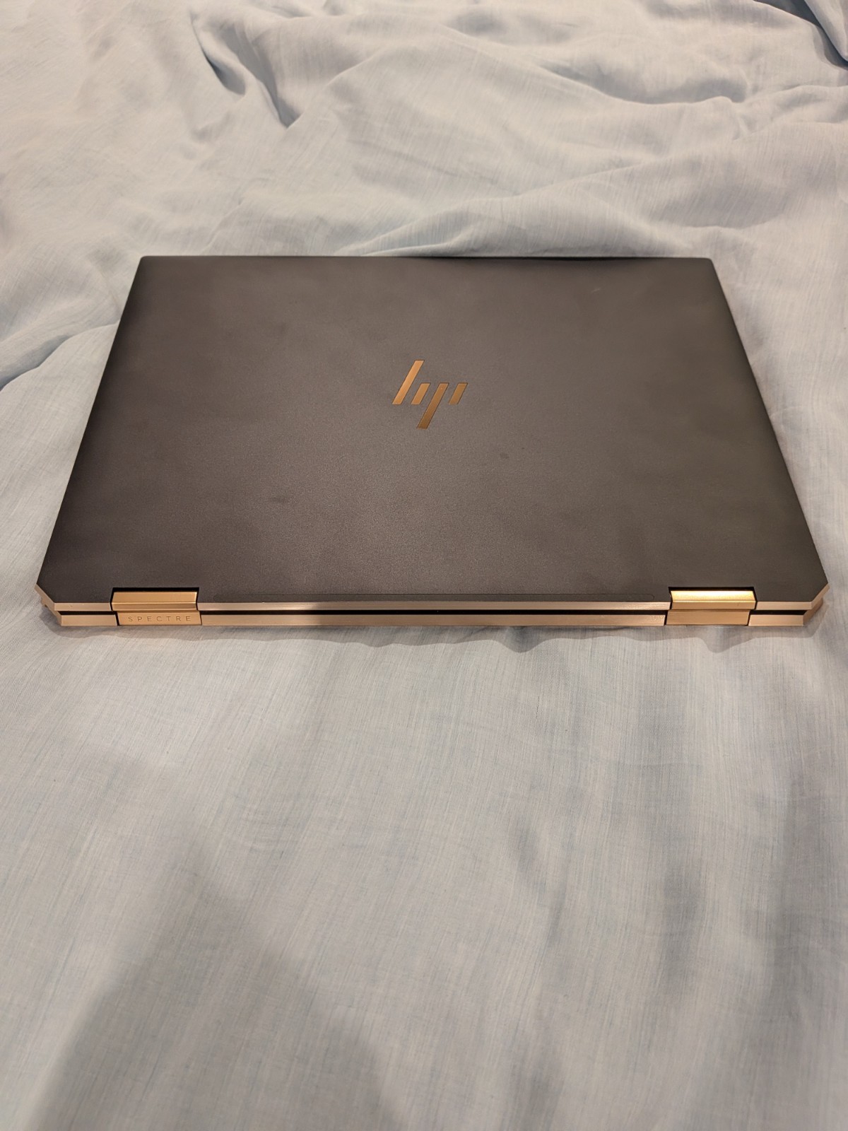 HP Spectre x360 2-in-1 13.5″ OLED Touchscreen Laptop (16GB Memory, 1 TB SSD)