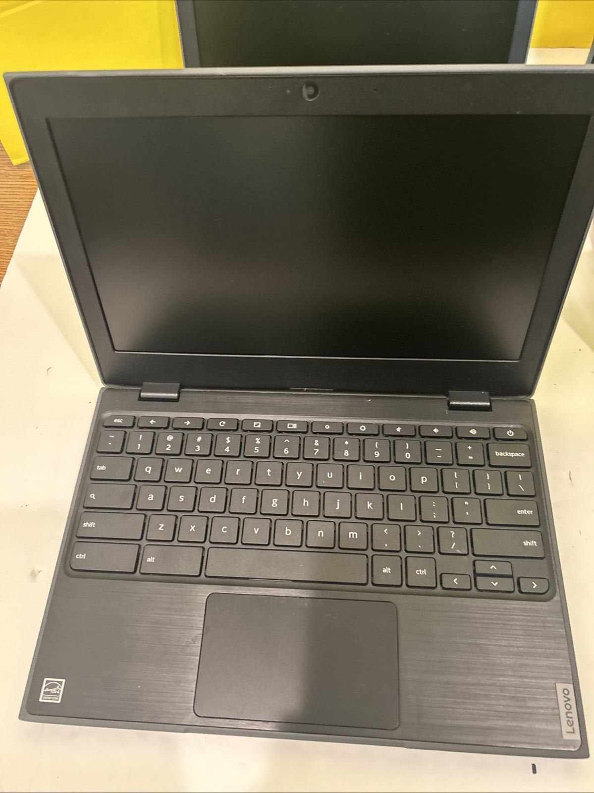 Lot of 4 Lenovo 100e Chromebook 2nd Gen MTK 4GB 32GB For Parts Repair rear