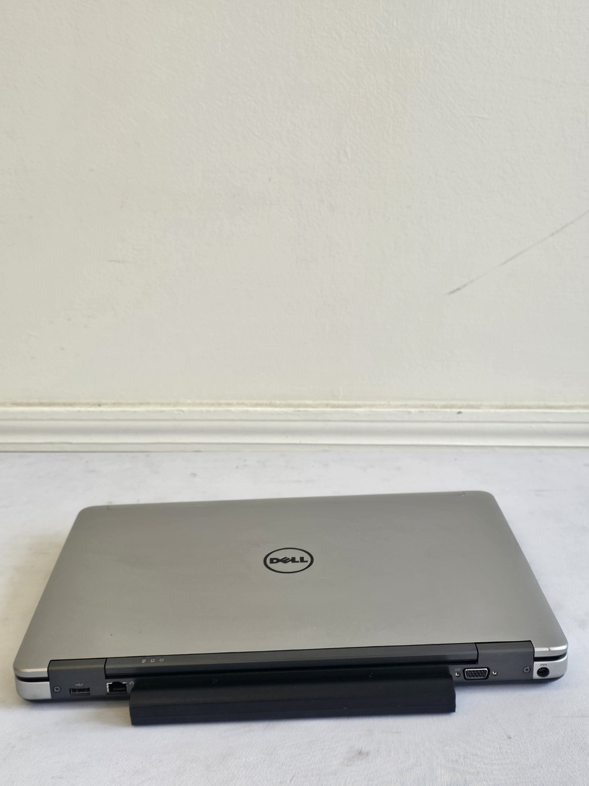 Dell Precision M2800 Laptop – Intel i7 – WON’T BOOT – BAD BATT – Parts – READ