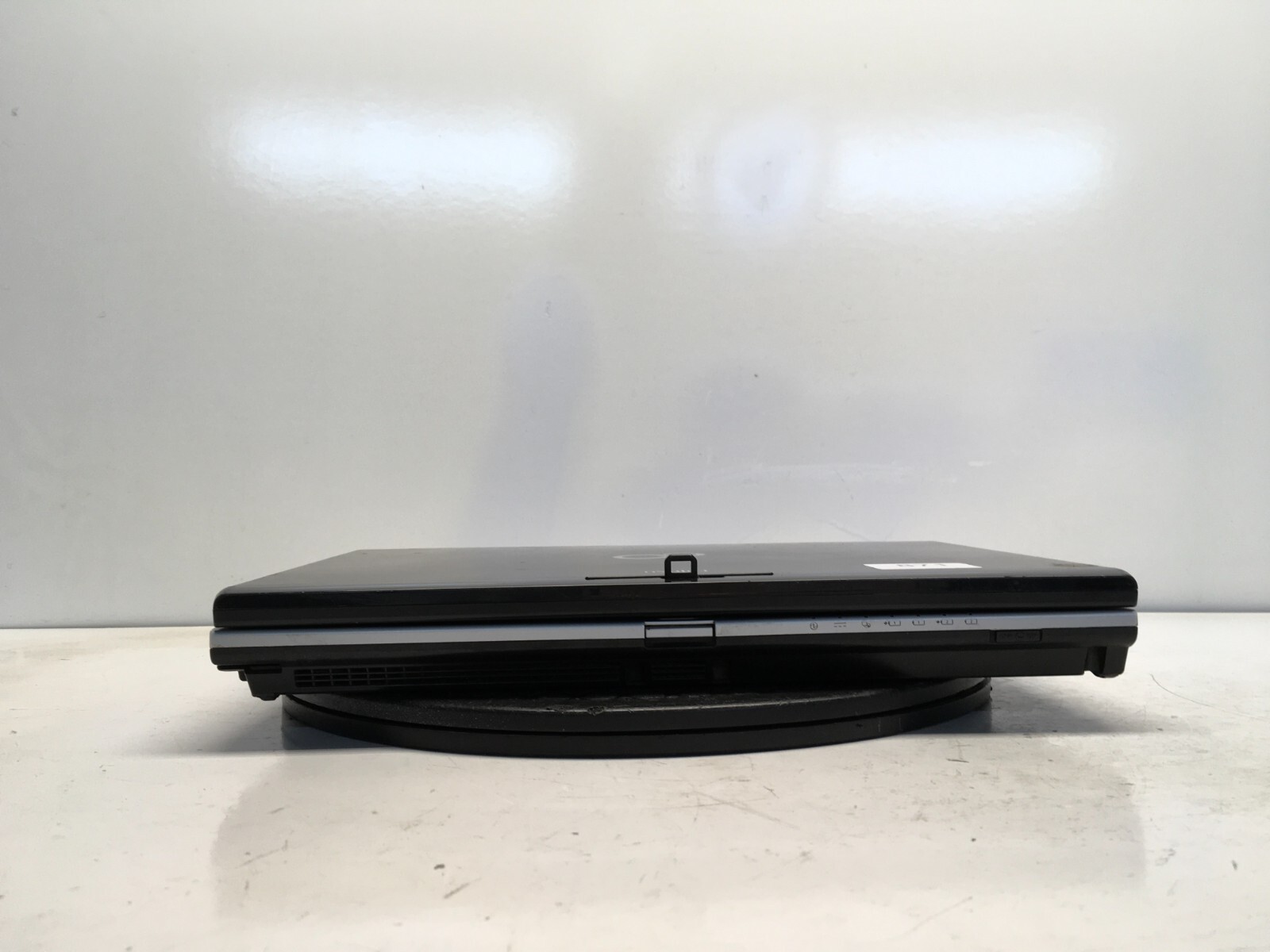Fujitsu LifeBook T900 Intel i5-M560 2.67GHz 8 GB NO HDD