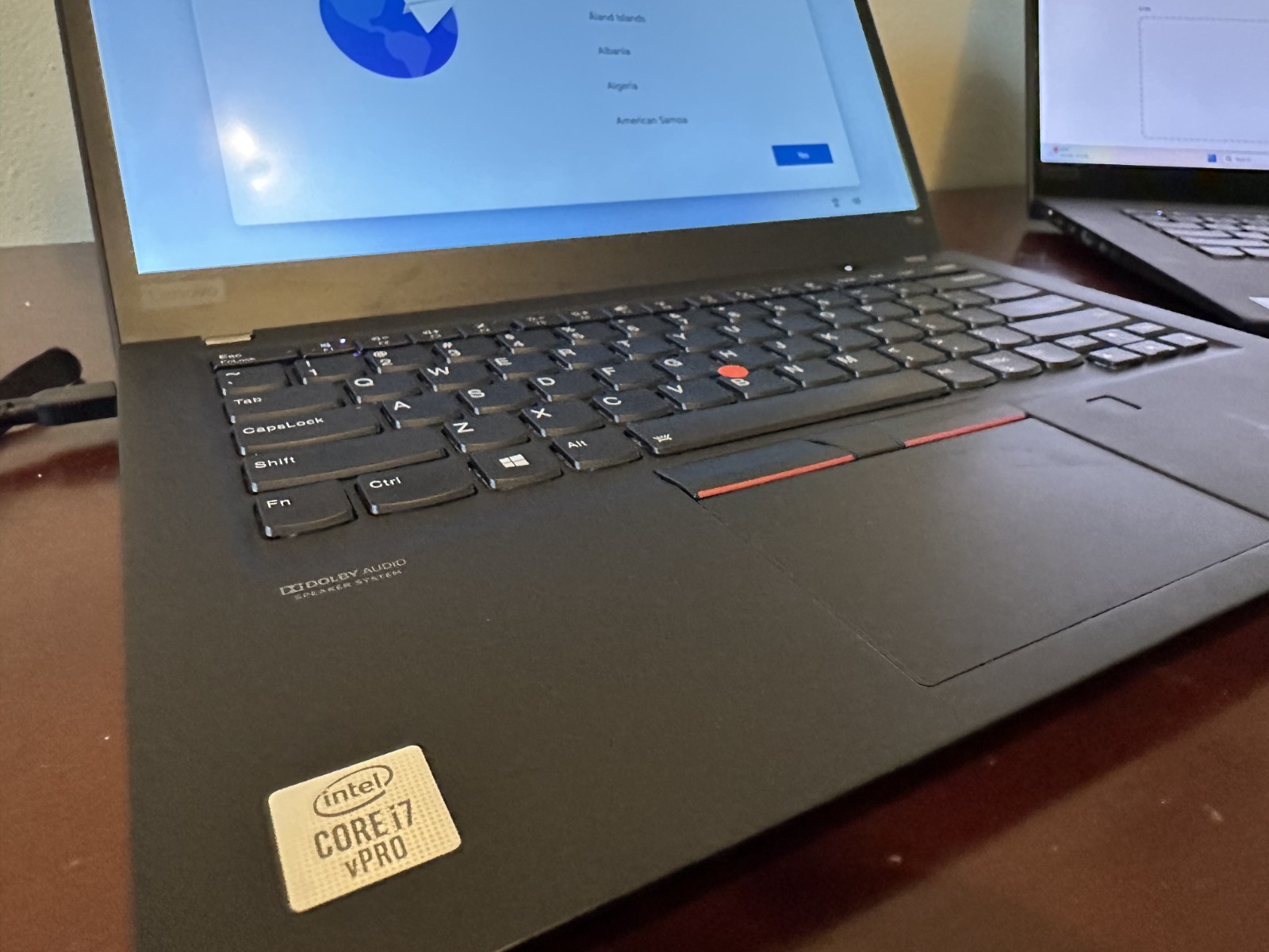 Lenovo Thinkpad T14s Gen 1 i7-10610u + Ultra Docking and 45+ 50-60w AC Adaptors