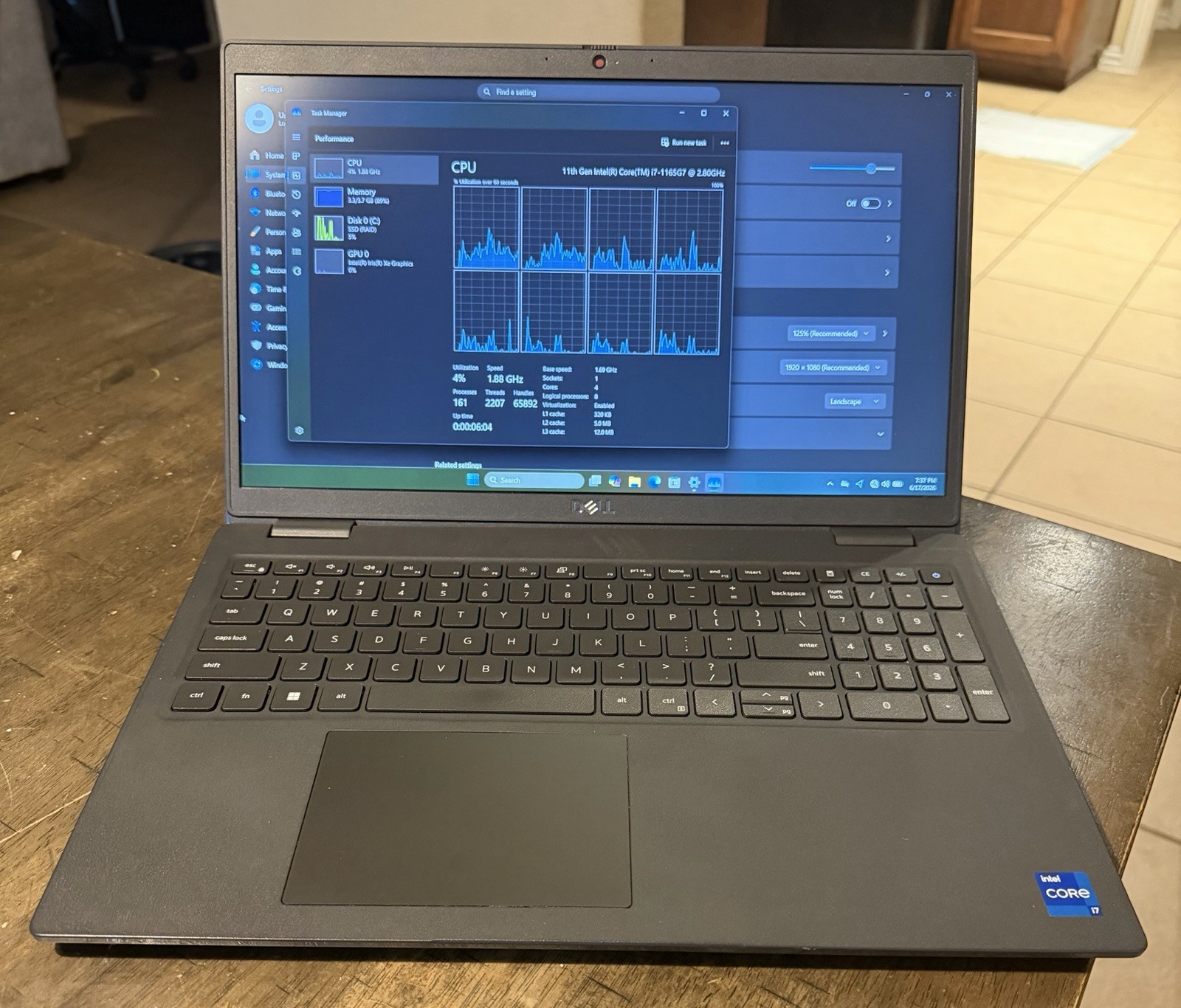 DELL LATITUDE 3520 INTEL CORE I7-1165G7 8GB RAM 256GB NVME IRIS XE 15.6 FHD CAM