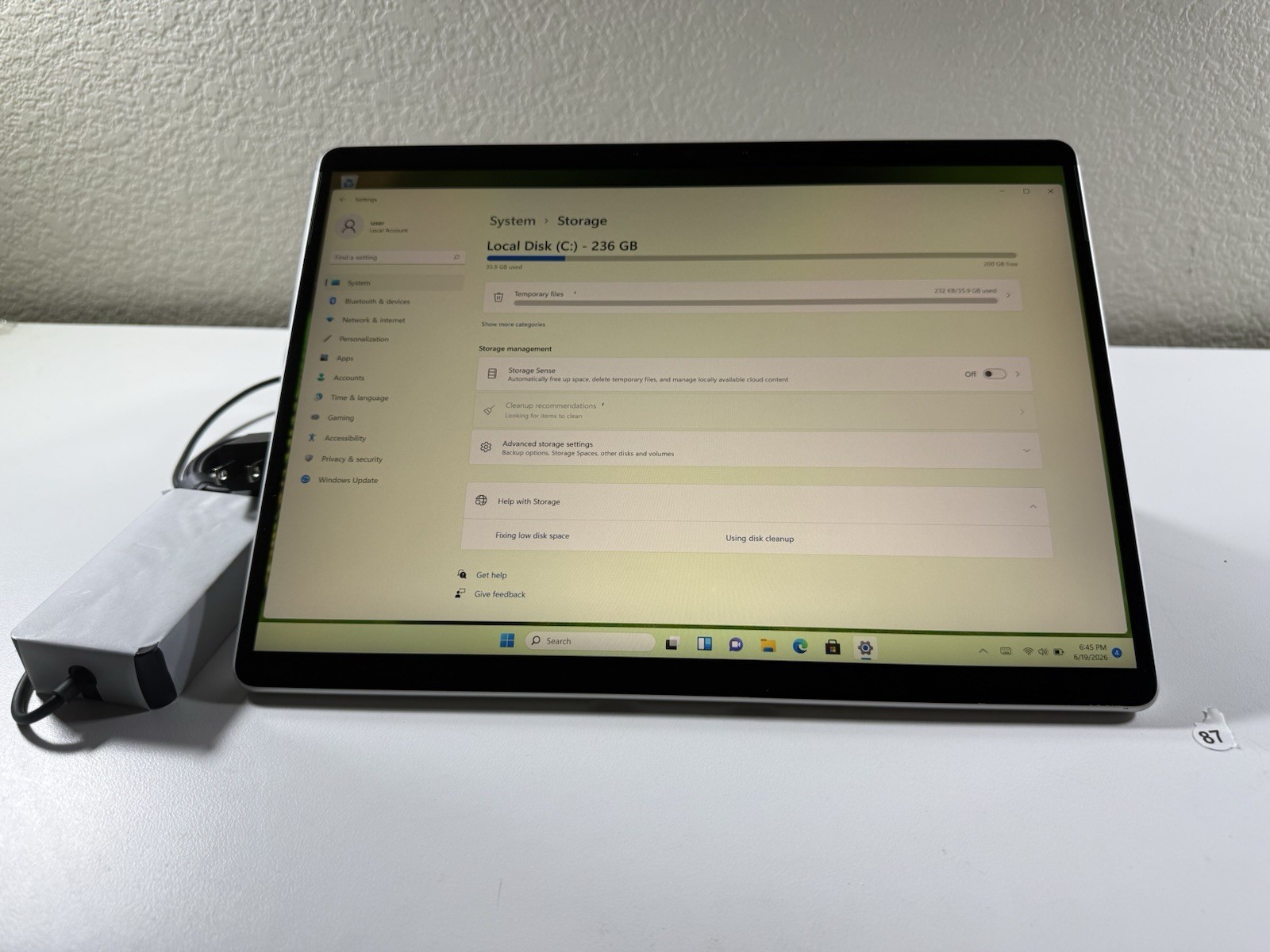 Microsoft Surface Pro 8 (1982) i5-1145G7 – 16GB RAM – 256GB 120Hz – Win 11 Pro