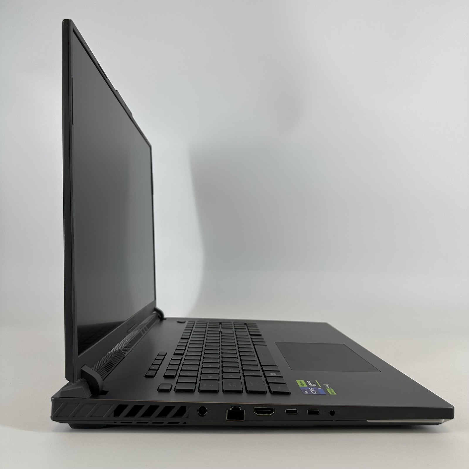 Asus ROG Strix G18 G814 240Hz QHD+ 2024 2.2 GHz i9-14900HX 32GB 2TB SSD RTX 4080
