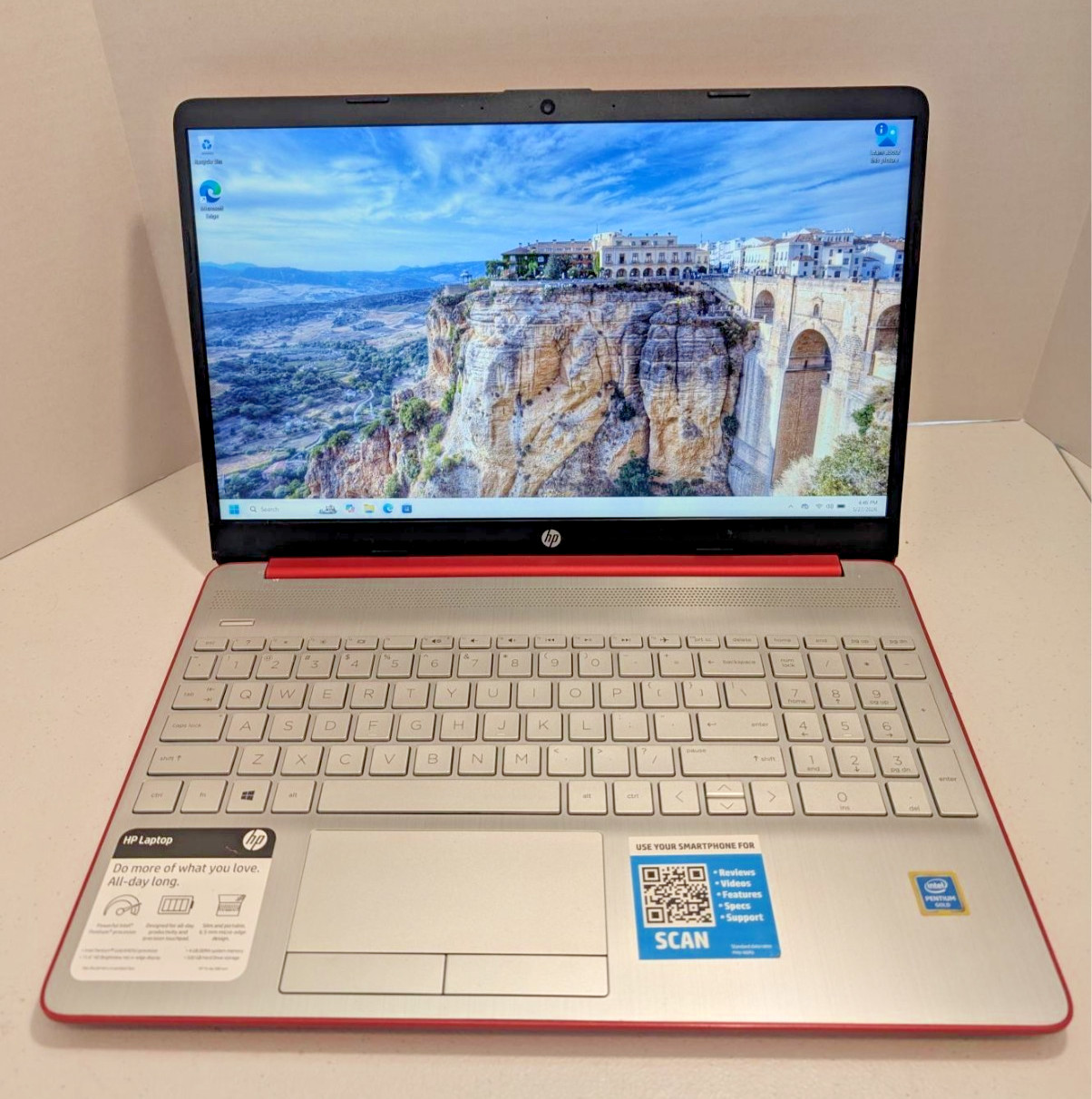 HP Notebook (Intel Pentium Gold 6405U) – 8GB RAM, 128GB NVME SSD + 500GB HDD