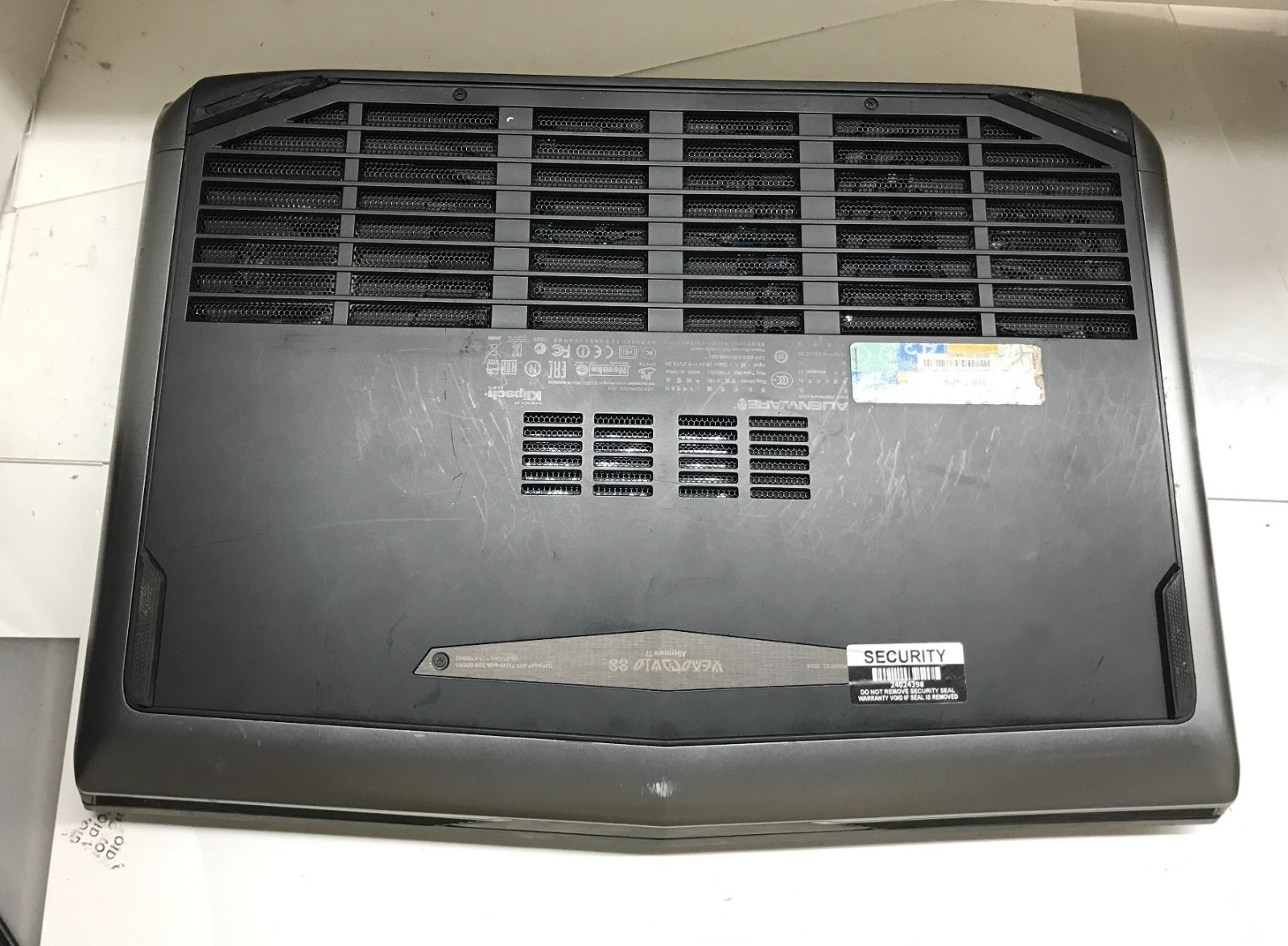 DELL ALIENWARE 17 i7-4700MQ@2.40GHz 16GB 250GB SSD NVMe W10P GEFORCE GTX 765M