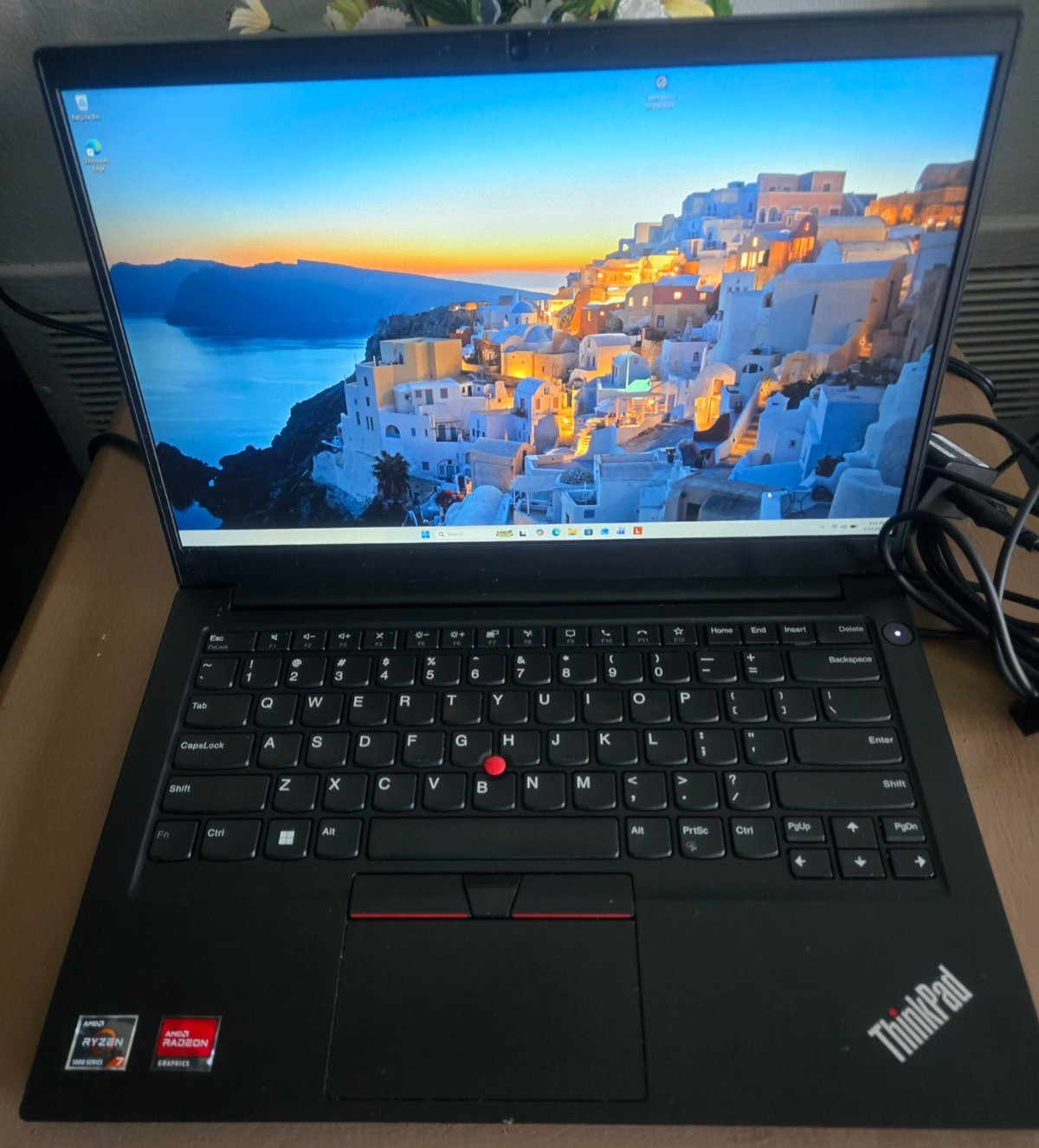 HP Pavilion 15.6″ Ryzen 7 5700U, 16GB RAM, 512GB Nvm2****Mint
