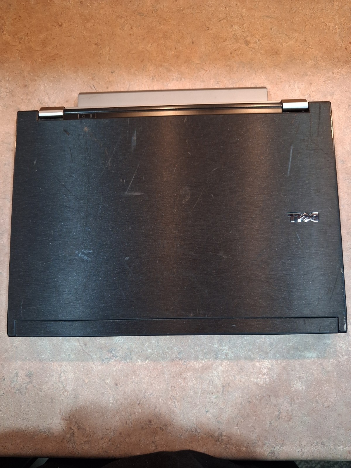 UNTESTED Dell Inspiron 6400 15.4in. Notebook/Laptop – **For parts only