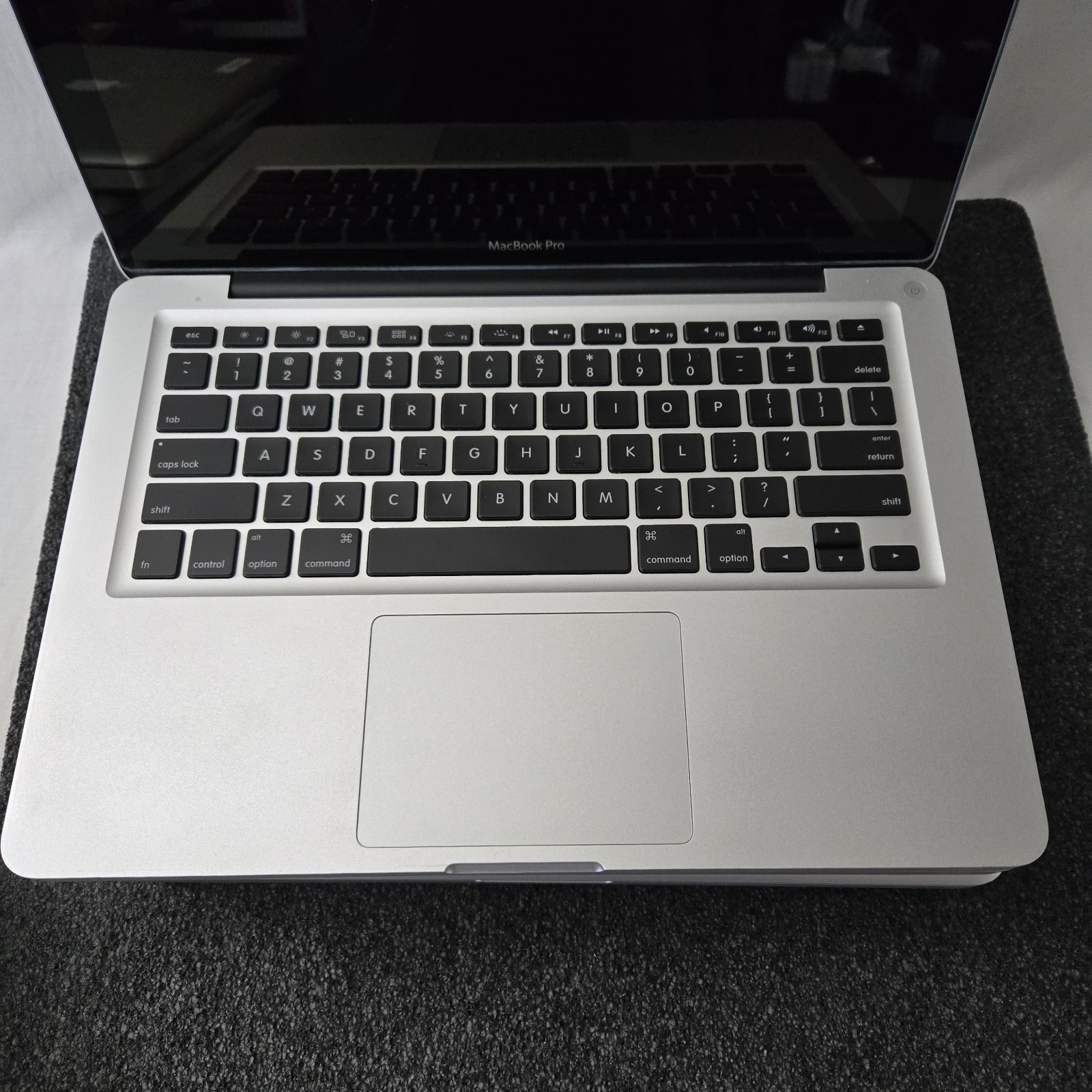 Lot of (8) Apple MacBook Pro A1278 intel i5 2.3 & 2.5 – Mixed Ram & HDD – PARTS