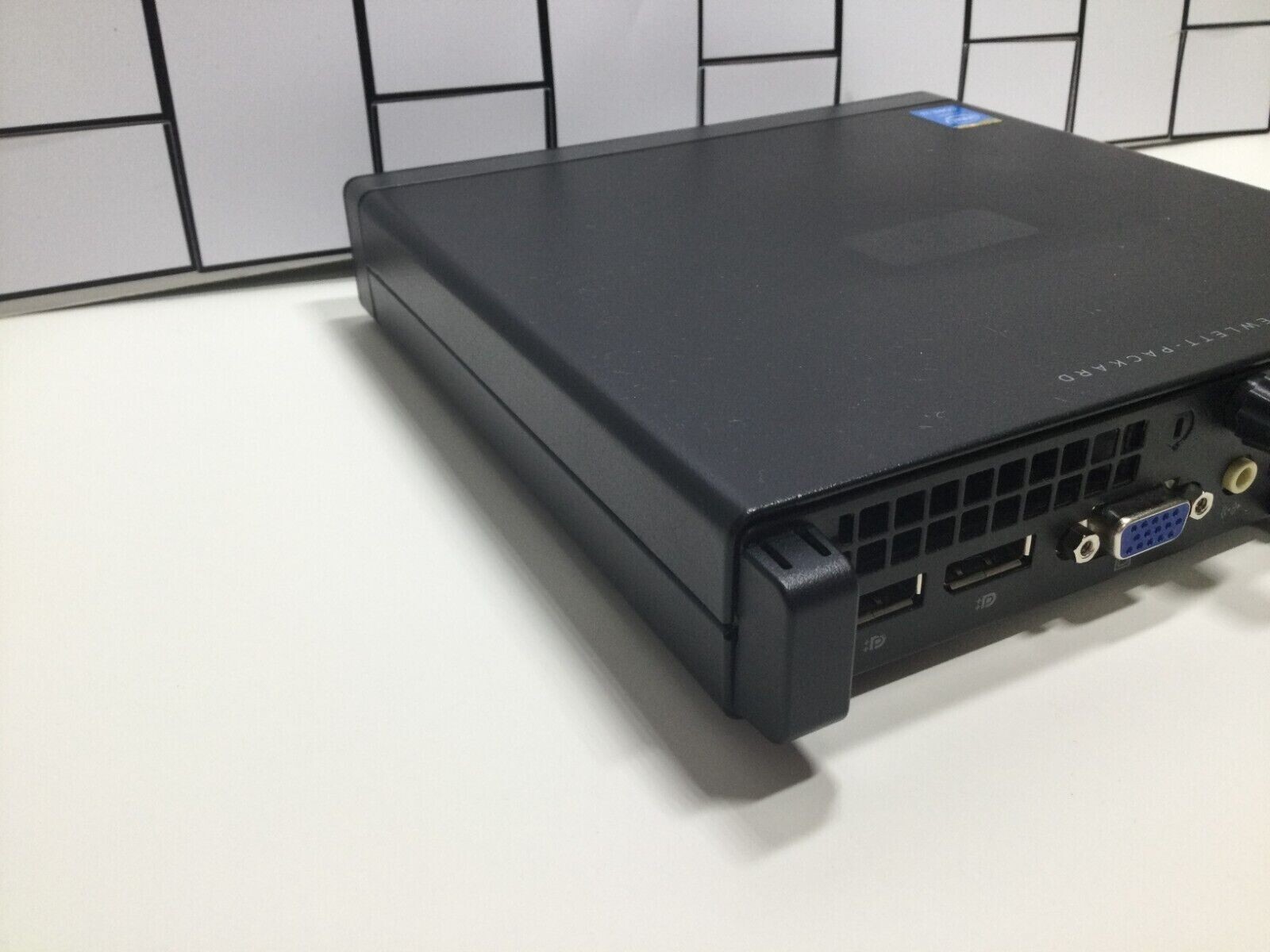 HP EliteDesk 800 G1 DM Mini Tiny (Intel i3-4160T @ 3.1GHz 4GB RAM No HDD/OS)