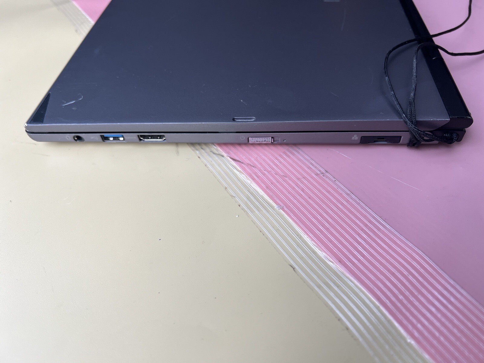FUJITSU LIFEBOOK T904 (2 IN 1)Core i5-4300U 8GB RAM 0GB SSD WEBCAM TOUCHSCREEN