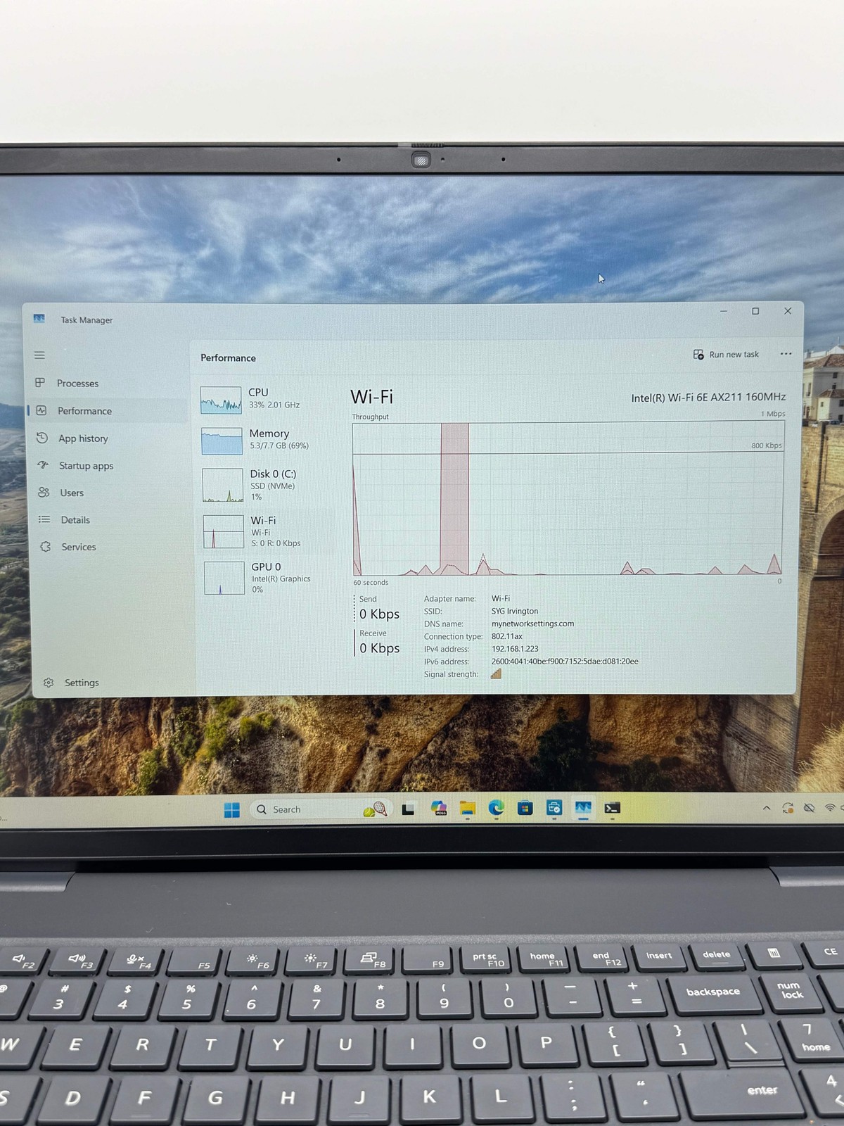 Dell Pro 16 PC16250 16″ Core 3 8GB 256GB SSD Black Used