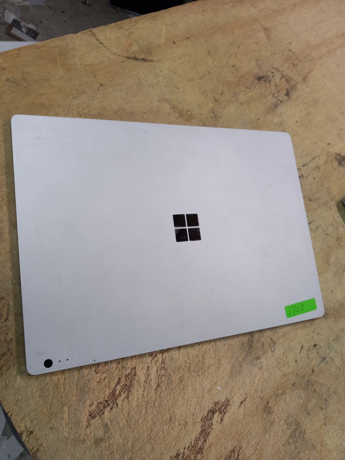 Microsoft Surface Book 1703 13.5″ i5-6300U 8GB Ram bad drive