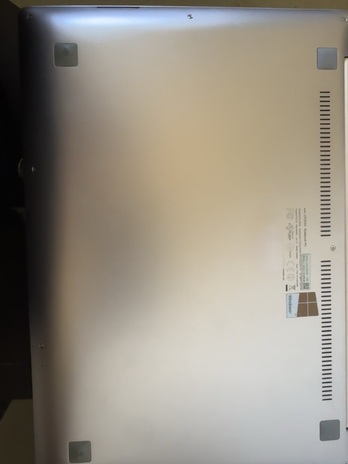 ASUS VivoBook 14″ Laptop Intel Core i5-6200U 8GB SSD Silver Windows 10 Pro