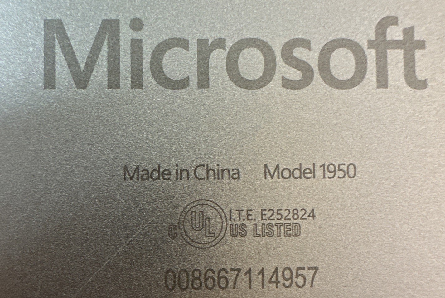 Microsoft 1950 LCD Screen Chassis Battery Assembly No Motherboard