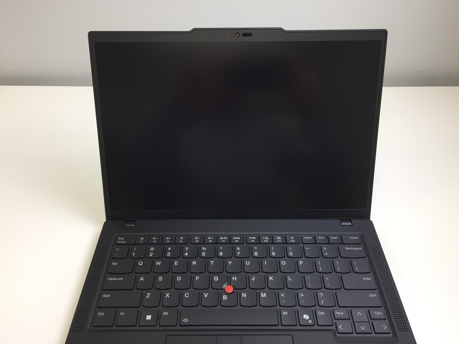 Lenovo ThinkPad T14 Gen 5 21ML008NUS – Intel Core Ultra 7, 32GB RAM, 512GB SSD