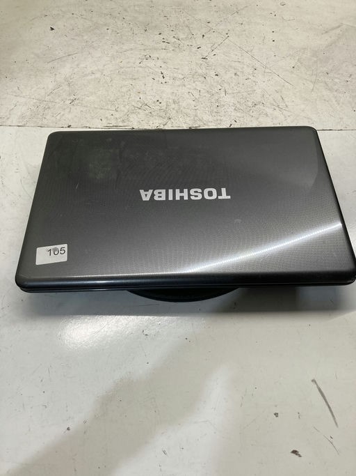 Toshiba Satellite L675D-S7104 AMD Turion 2 P560 Dual-Core 2500MHz 4096 MB NO HDD