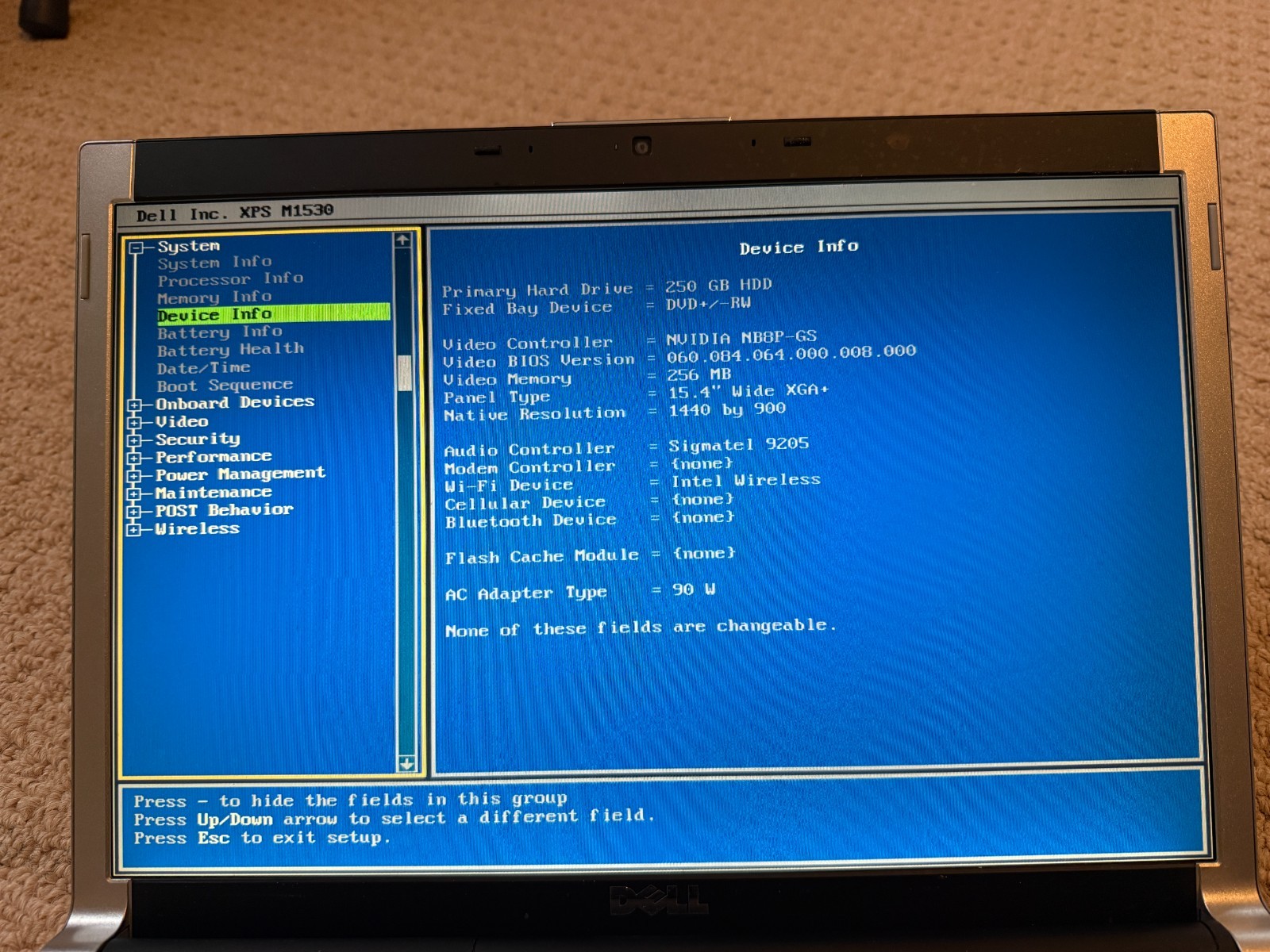 Dell XPS M1530 Notebook 4GB RAM, 250GB SSD, Slot DVD-RW w/AC Adapter & Case