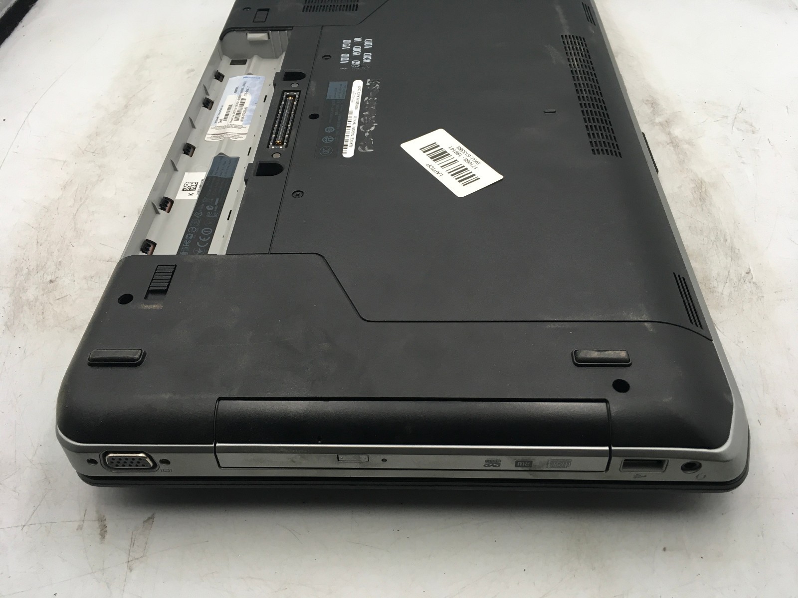 DELL LATITUDE E5530 – FOR PARTS/NO BOOT – INTEL I3 3RD GEN – NO RAM -15″-READ-BB
