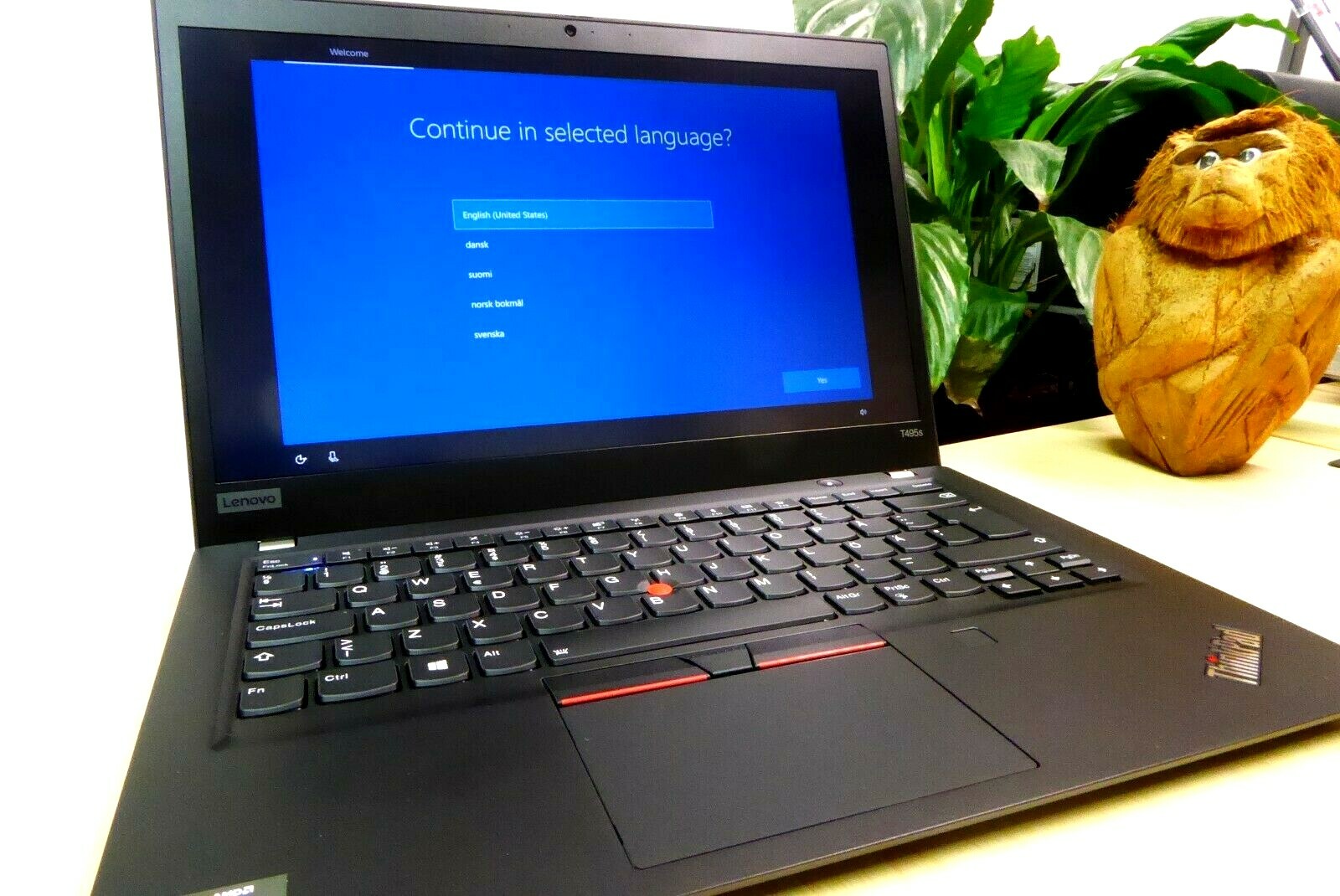 SWEDEN SWEDISH FINNISH LENOVO T495s RYZEN 5 PRO 3500U VEGA 16G, CAPTAIN LAPTOP