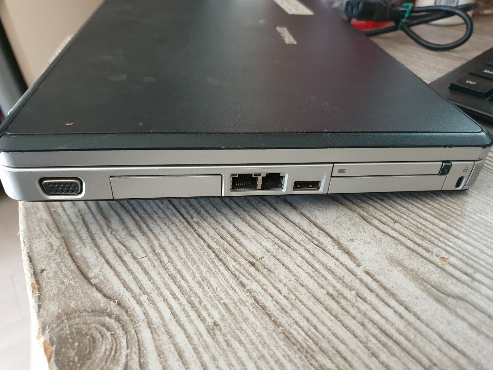 HP Presario V2000 Compaq Windows XP AMD Sempron 3300+ 1.99Ghz 384 Ram Parts/Rep