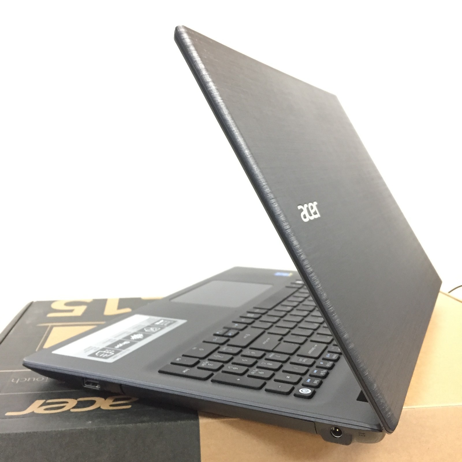 *Bad Batte* Acer Aspire E 15 E5-573T-59RC 15.6 Touch Laptop/i5-5200U/8GB/1TB HDD