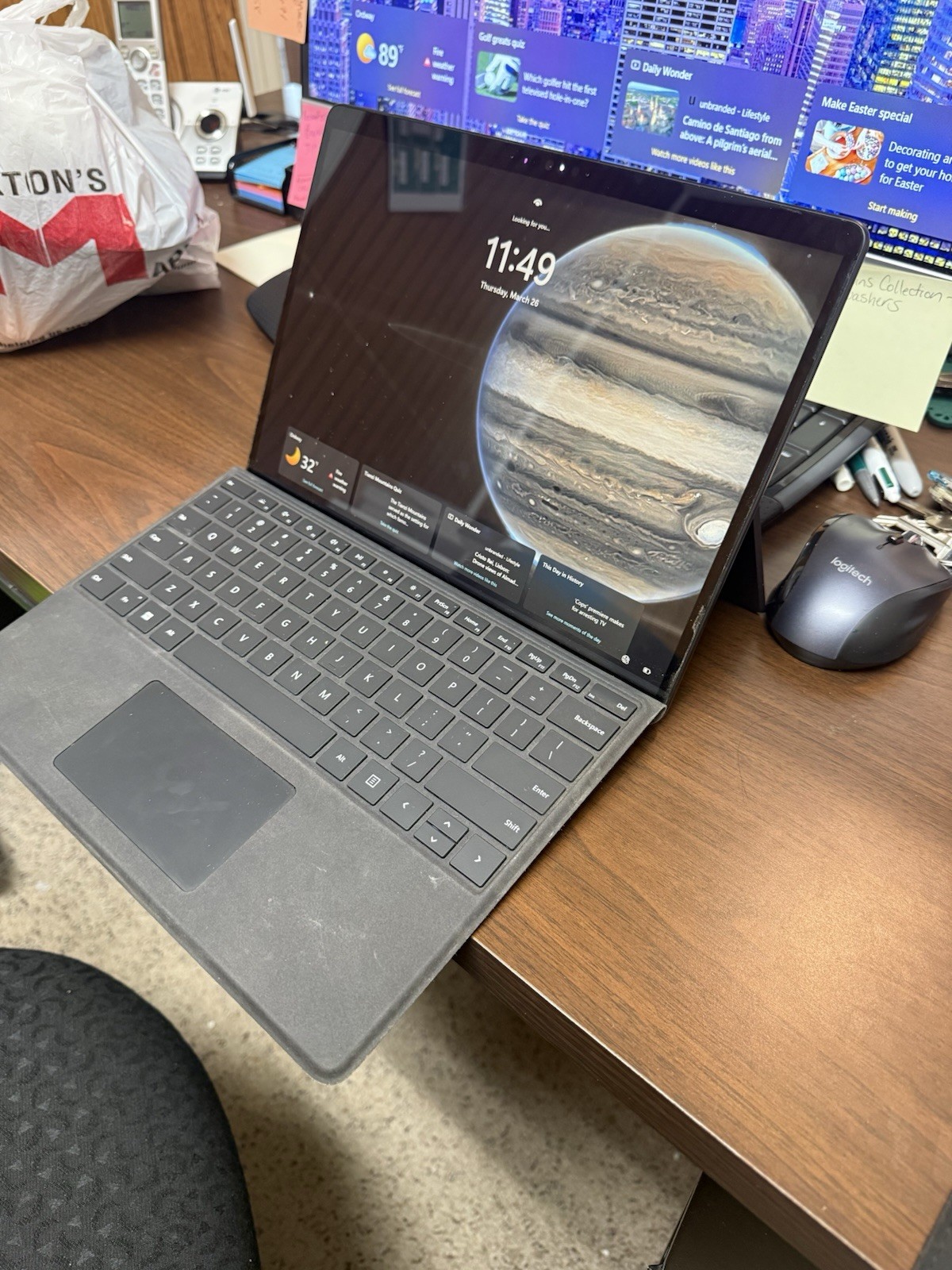 Microsoft Surface Pro 9 13″ (256GB SSD, Intel Core i5 12th Gen., 4.40 GHz, 8GB,