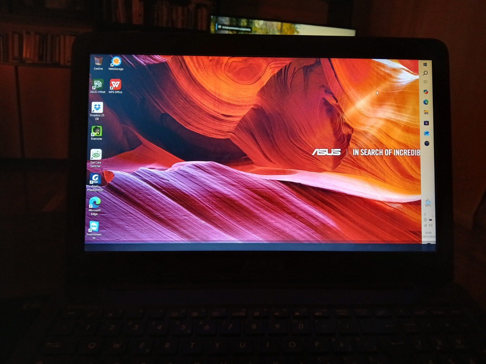 ASUS F556U, 699GB HDD 8GbRam Notebook Laptop PC