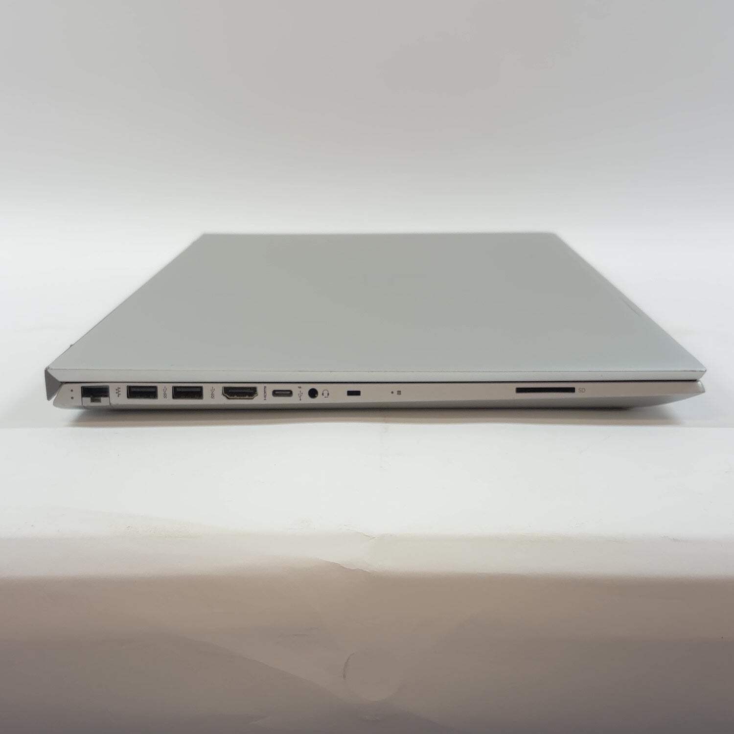 HP Envy 17T-BW000 17.3″ i7-8550U 1.9GHz 16GB RAM 128GB SSD GeForce MX150