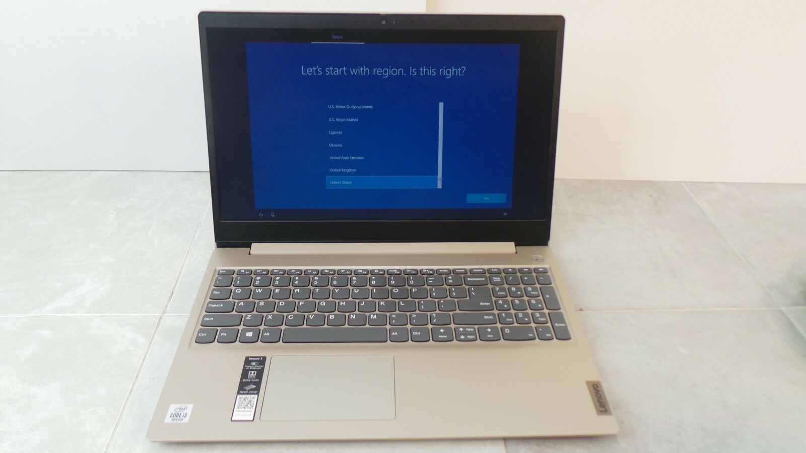 lenovo idea pad 3 intel core i3 4gb ram BY-6B