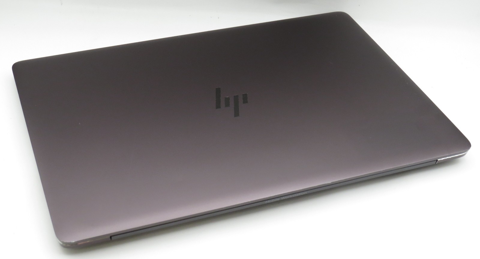 HP Zbook Studio G4 | i7-7820HQ @ 2.9GHz | 16GB / 256GB m2 | 15″ | No OS/AC