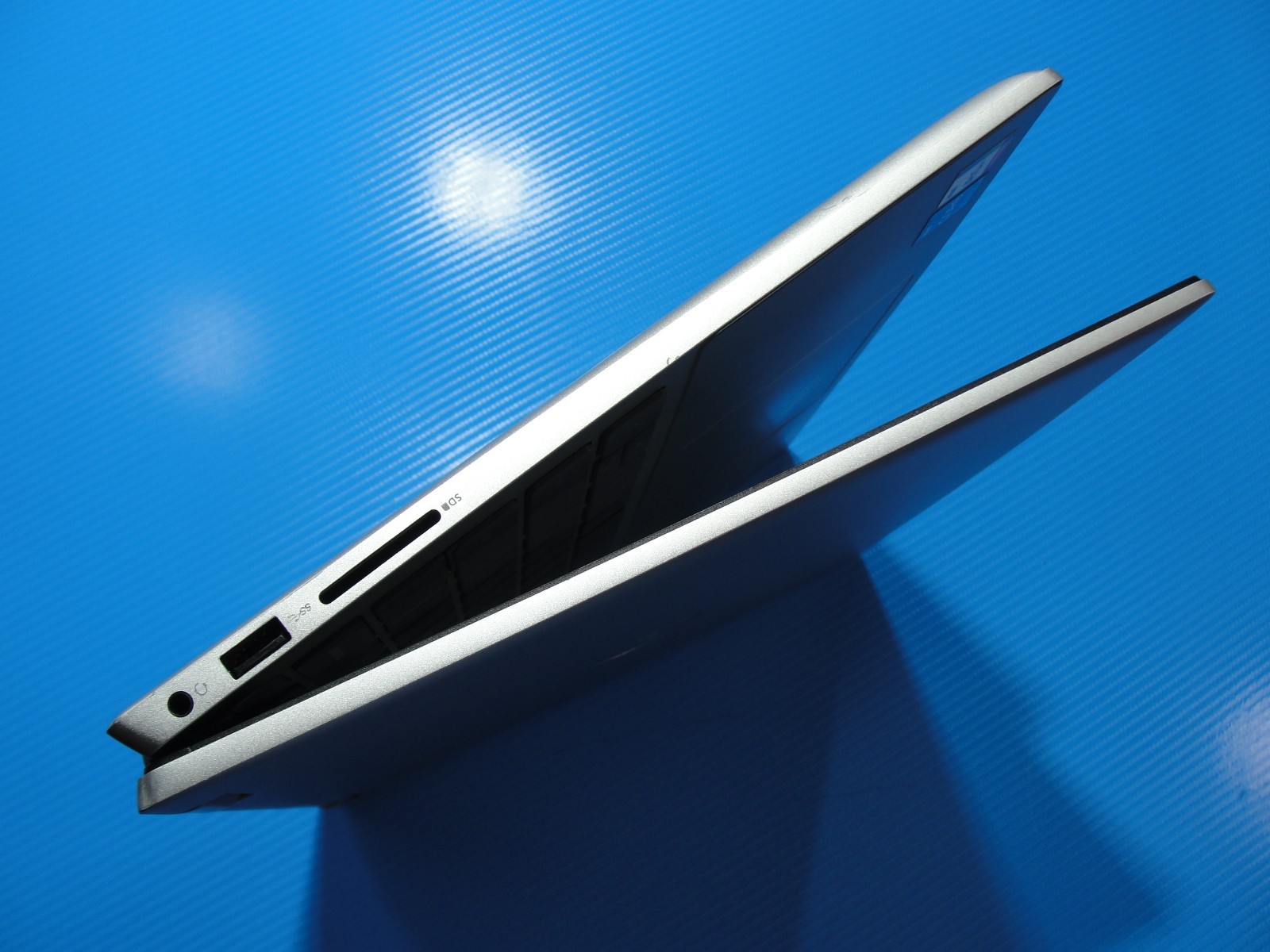 Dell Inspiron 7420 2n1 14”WUXGA TOUCH Core i7-1255U 1.7GHz 16GB RAM 512GB SSD+PA