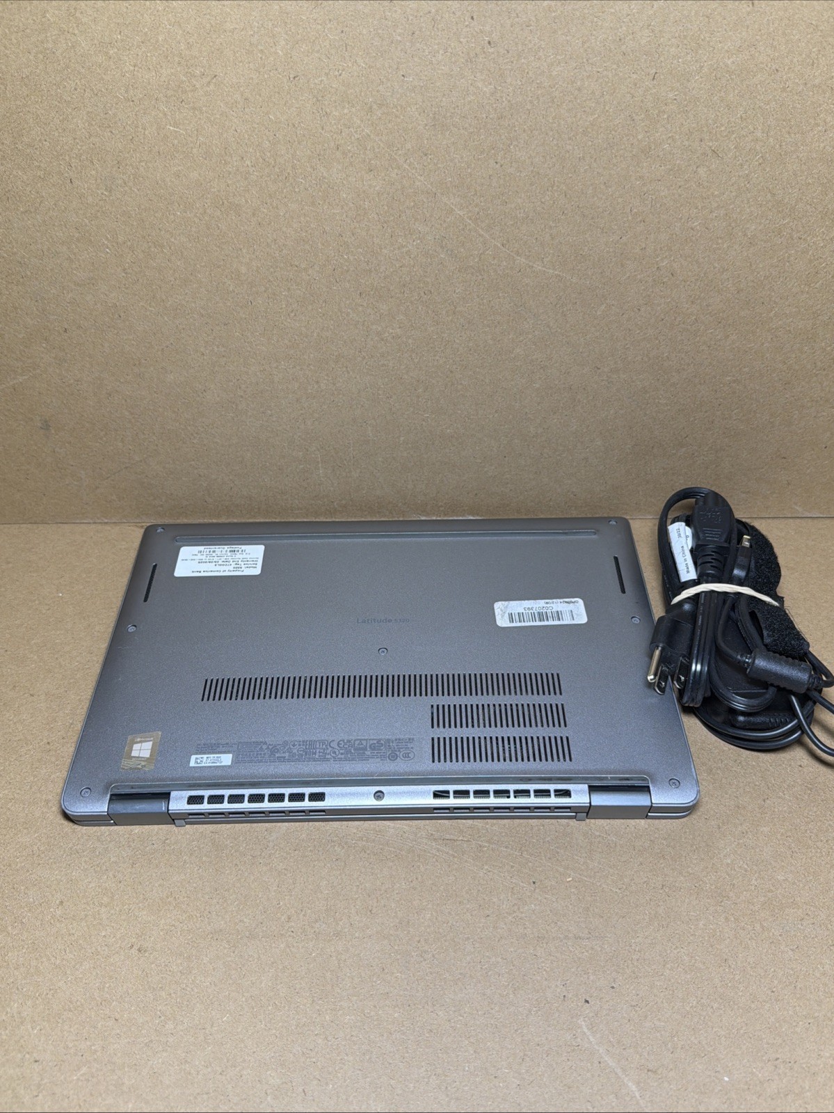 Dell Latitude 5320 2-in-1 13.3-Inch FHD Touch i7-1185G7 16GB 512GB Win11 Pro