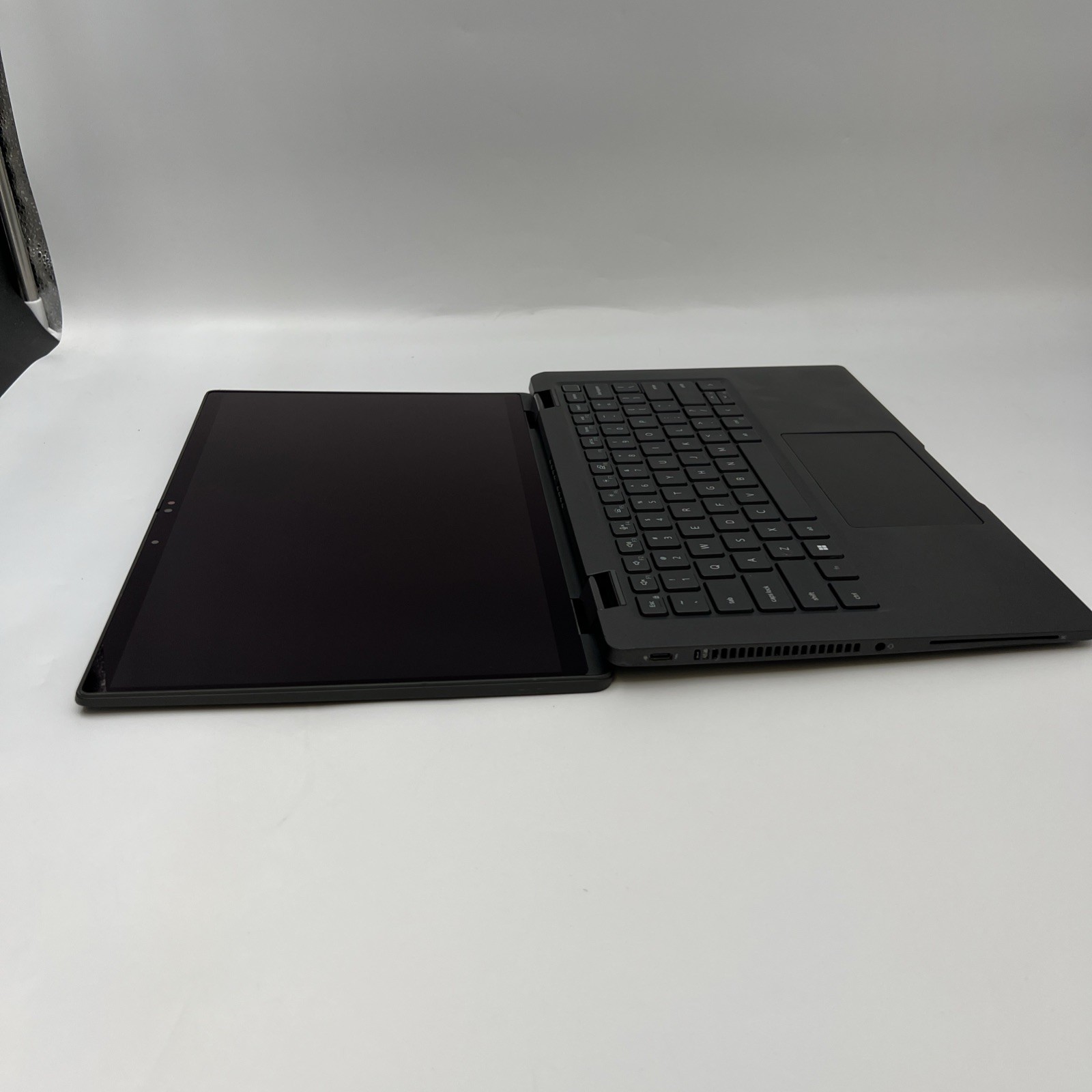 Dell Latitude 7430 14″ Laptop Intel i5-1245U 16GB RAM 512GB SSD W11 – No Audio