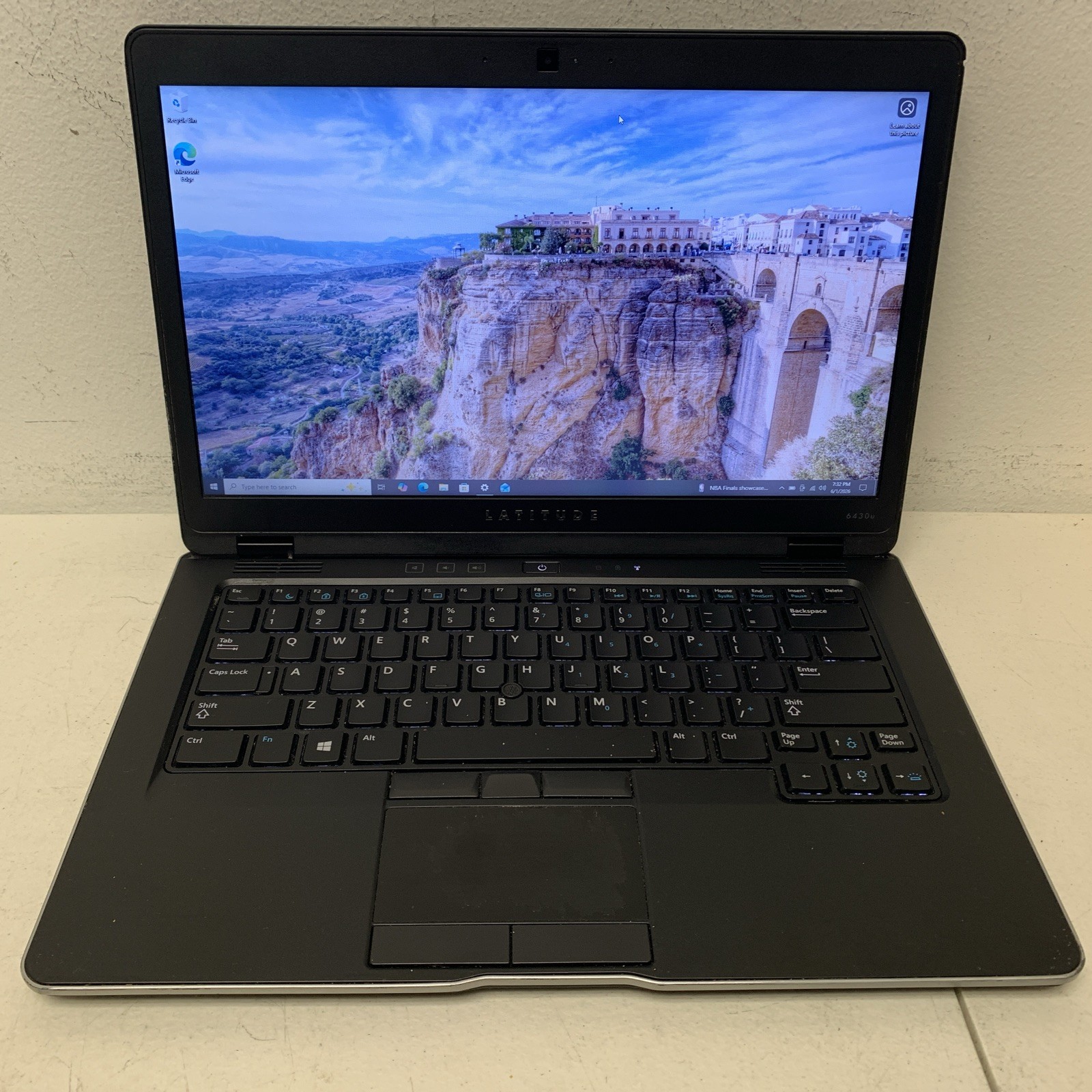 DELL Latitude Intel i7-3687u 2.1ghz 8gb Ram 256gb SSD Wind 10 Pro