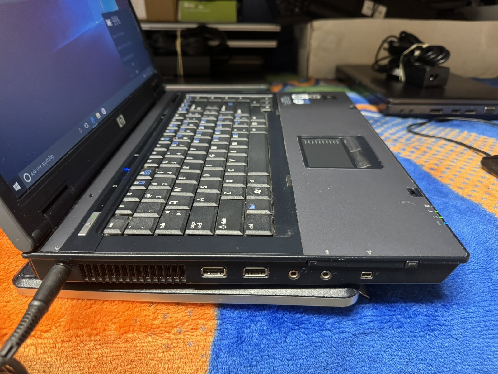 HP 6710b 15.4”, Win10pro, Intel C2D 2.20, 150 GB, 2.5 GB, DVD-RW, Wifi, #003